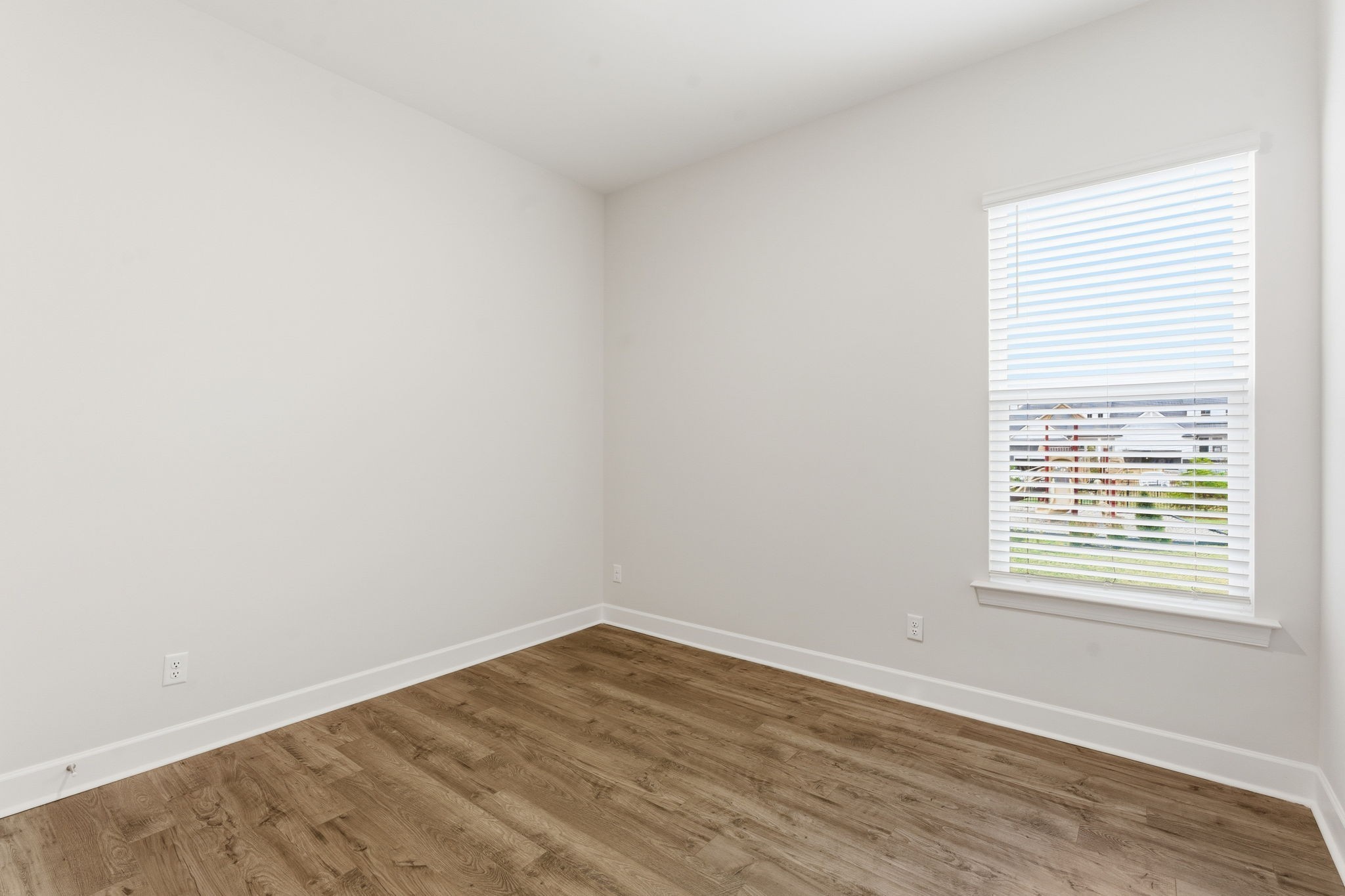 455 Buckwood Avenue, W