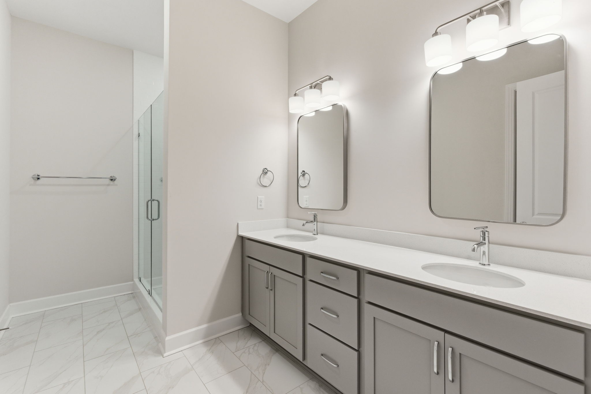 455 Buckwood Avenue, W