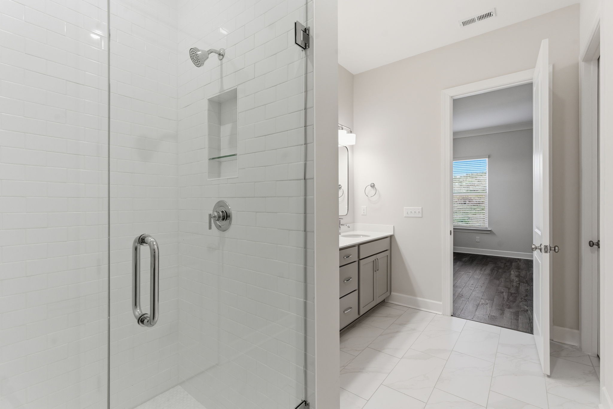 455 Buckwood Avenue, W