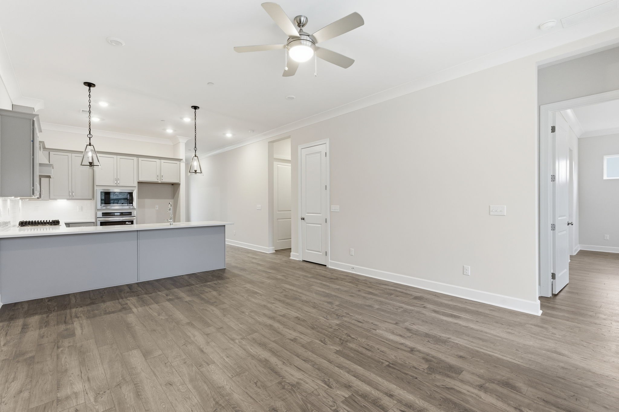 455 Buckwood Avenue, W