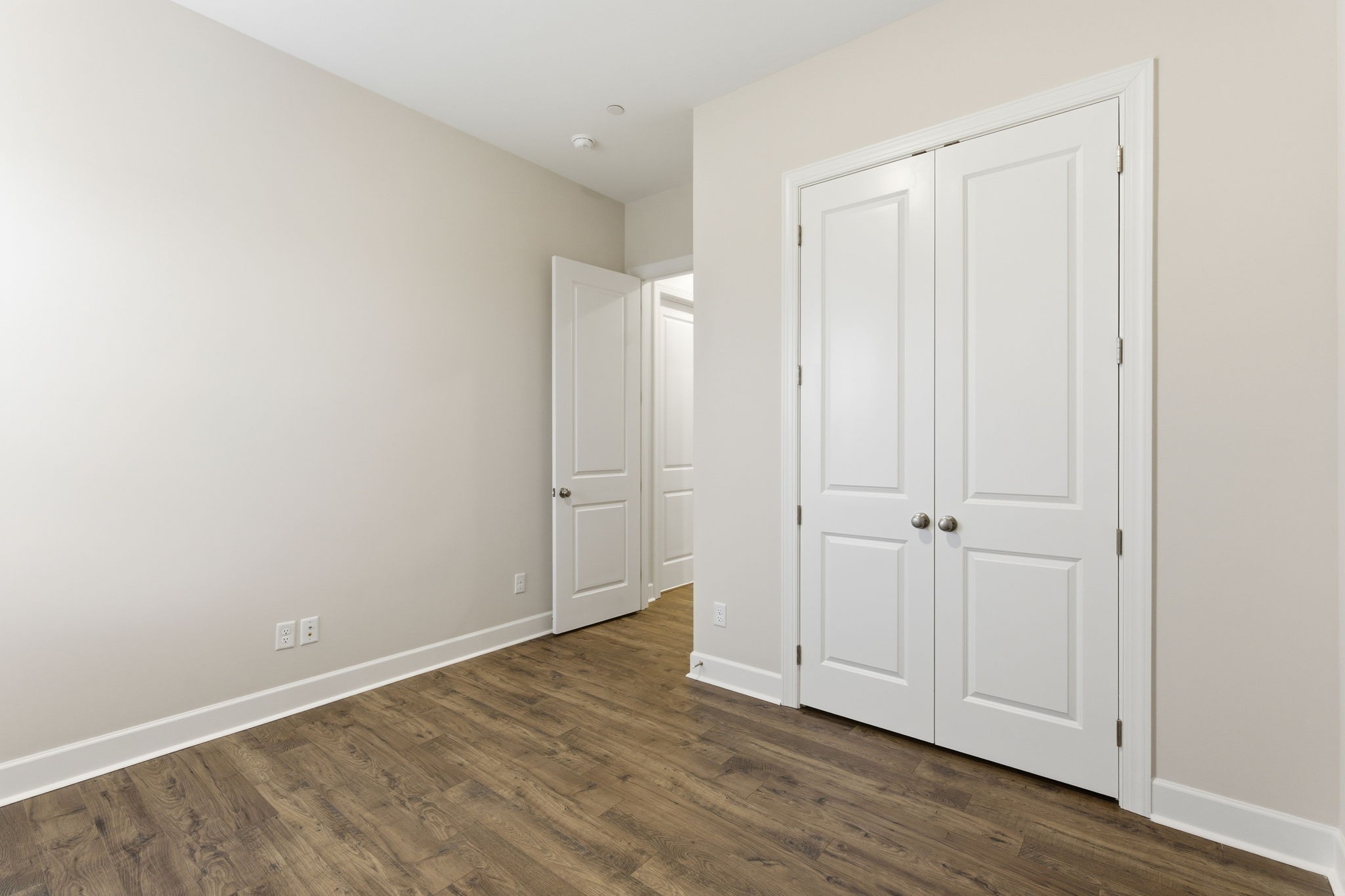 455 Buckwood Avenue, W