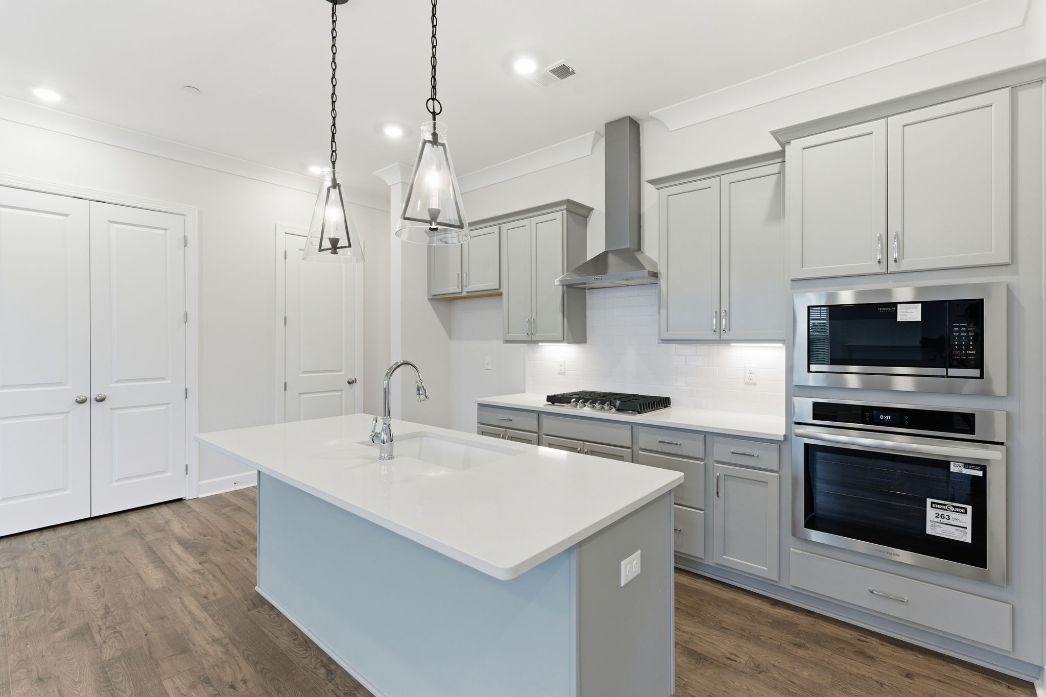 440 Buckwood Avenue, W