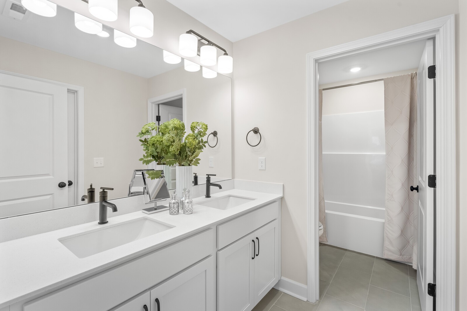 460 Buckwood Avenue, W