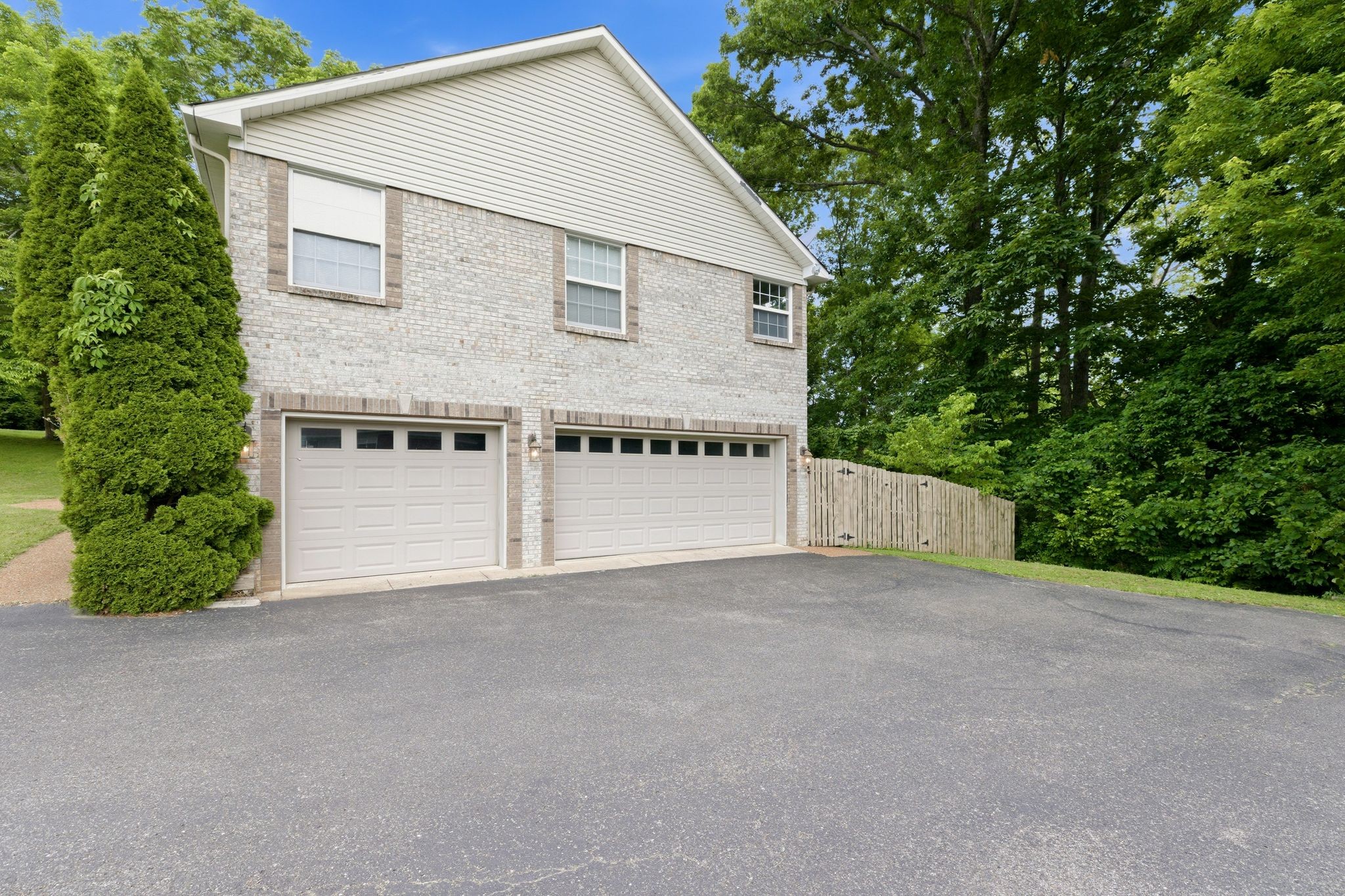 529 Katelyn Dr, S