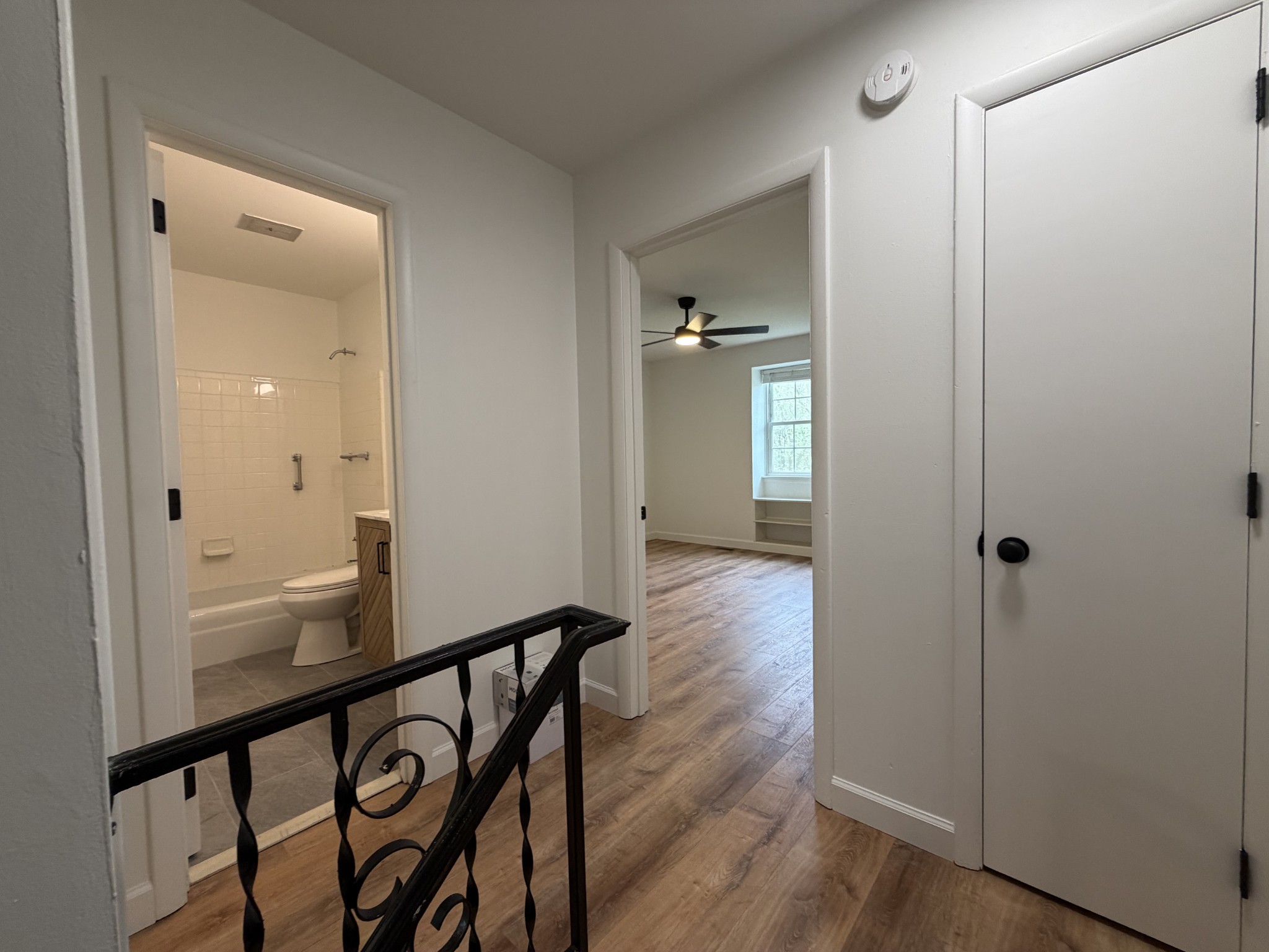 1100 W Main St Unit: F7