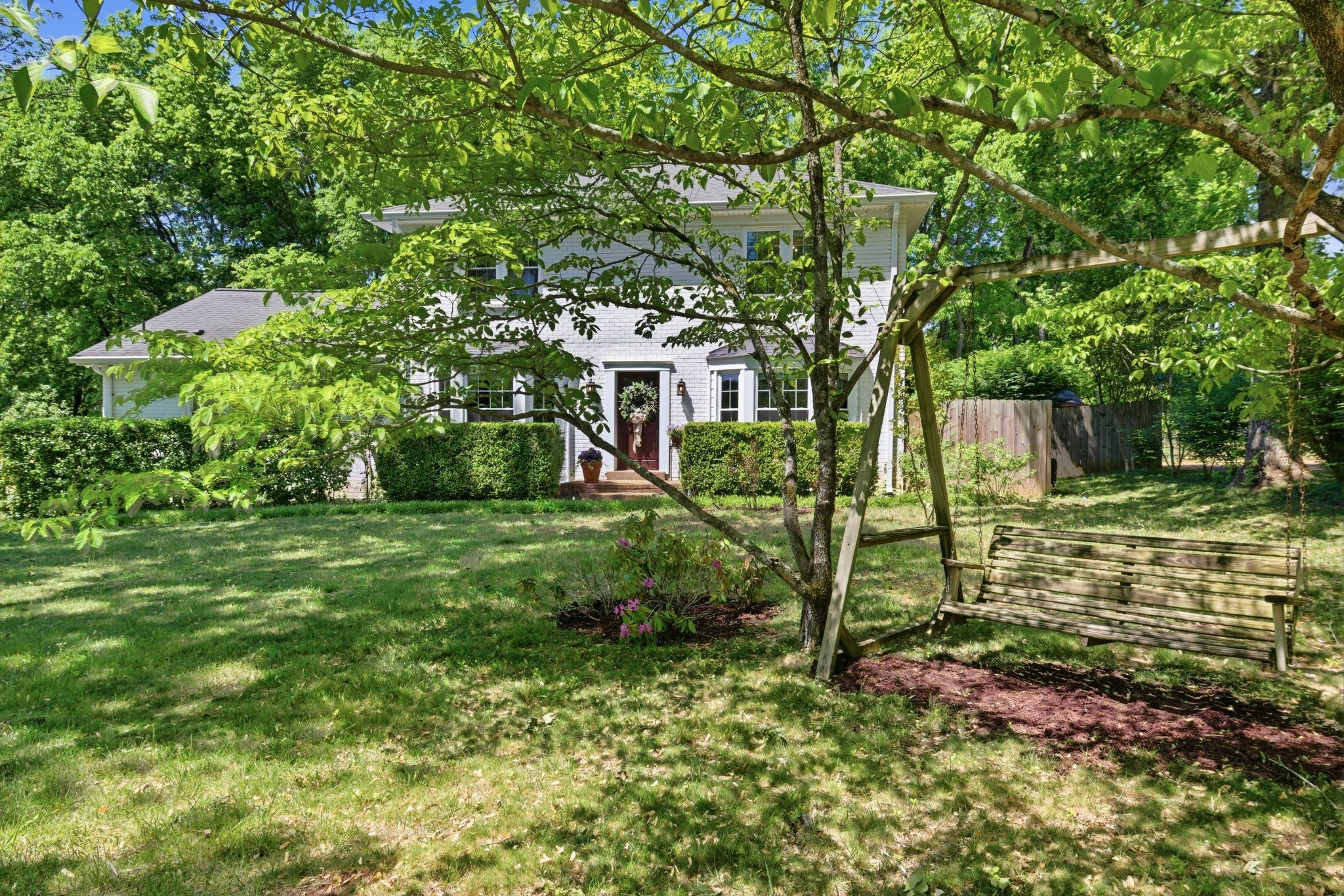 216 Pebble Glen Dr