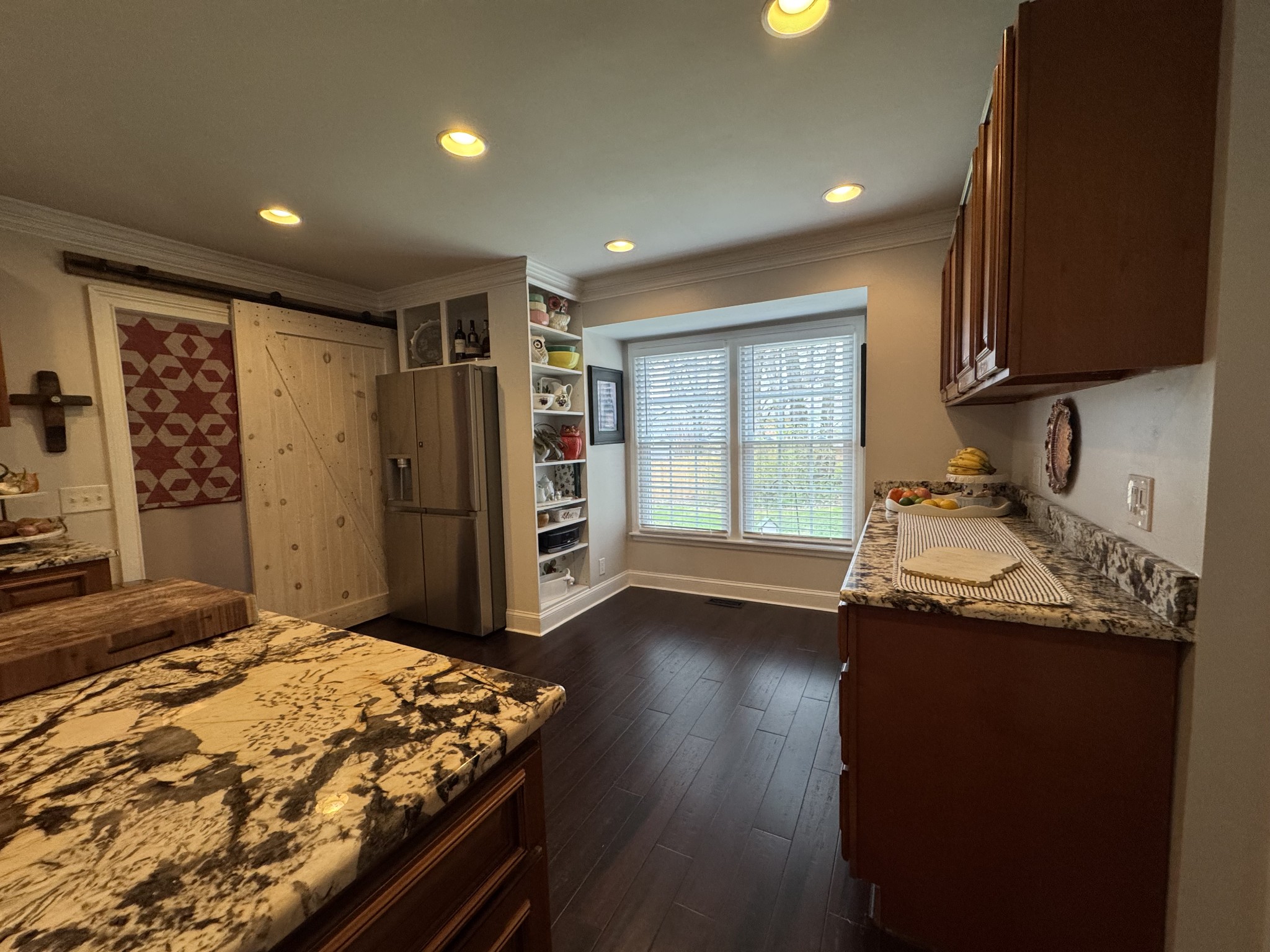 216 Pebble Glen Dr