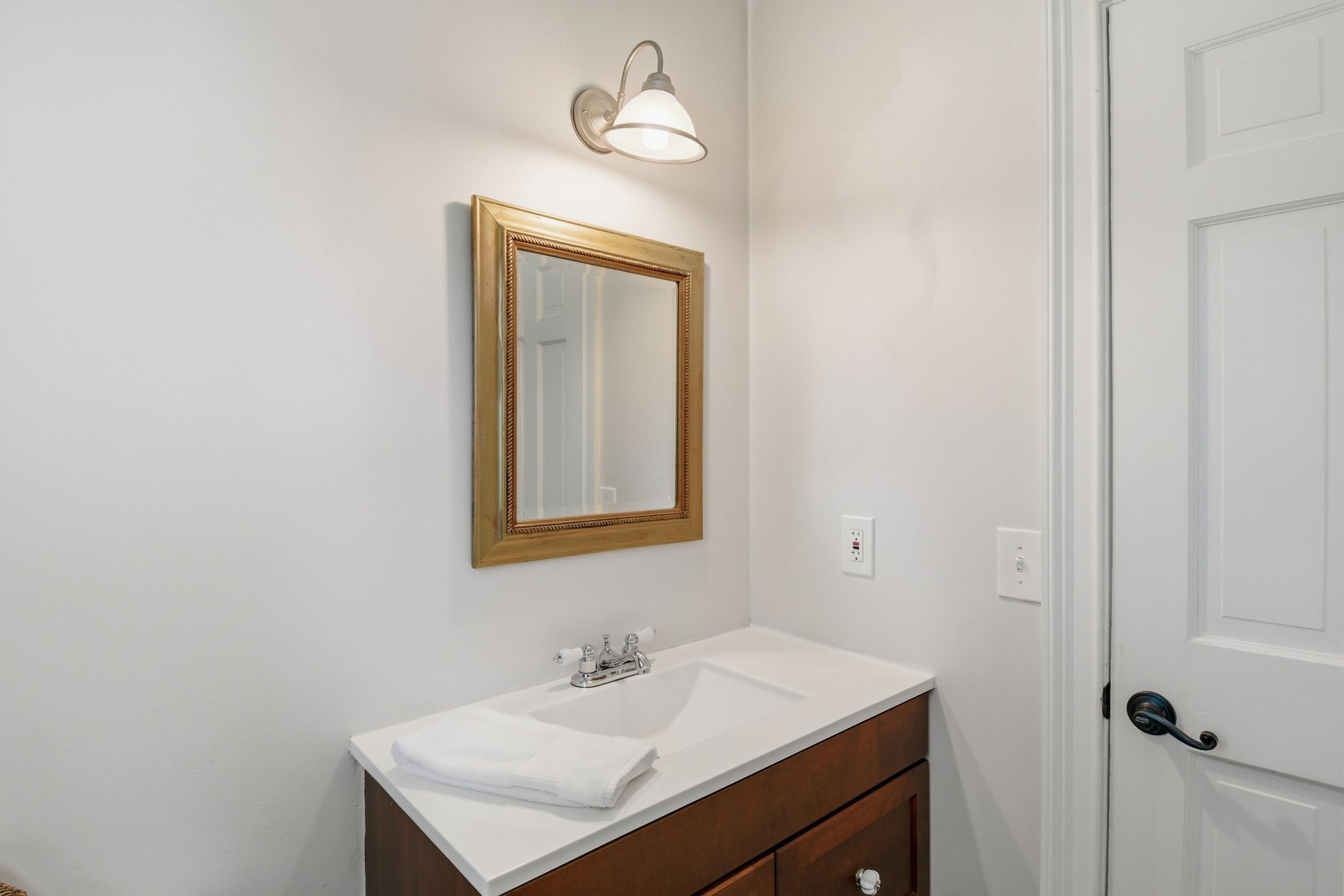 216 Pebble Glen Dr