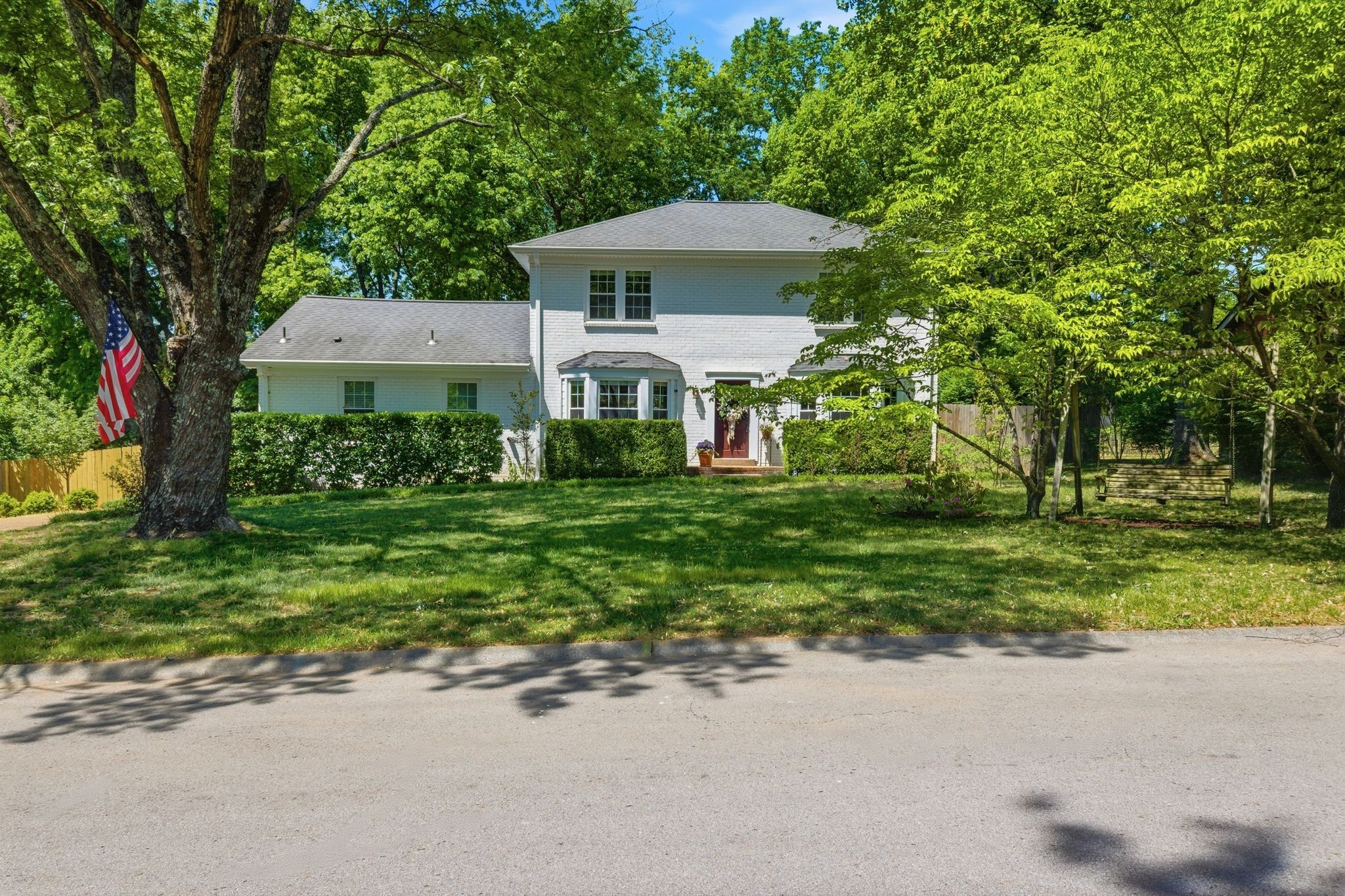 216 Pebble Glen Dr