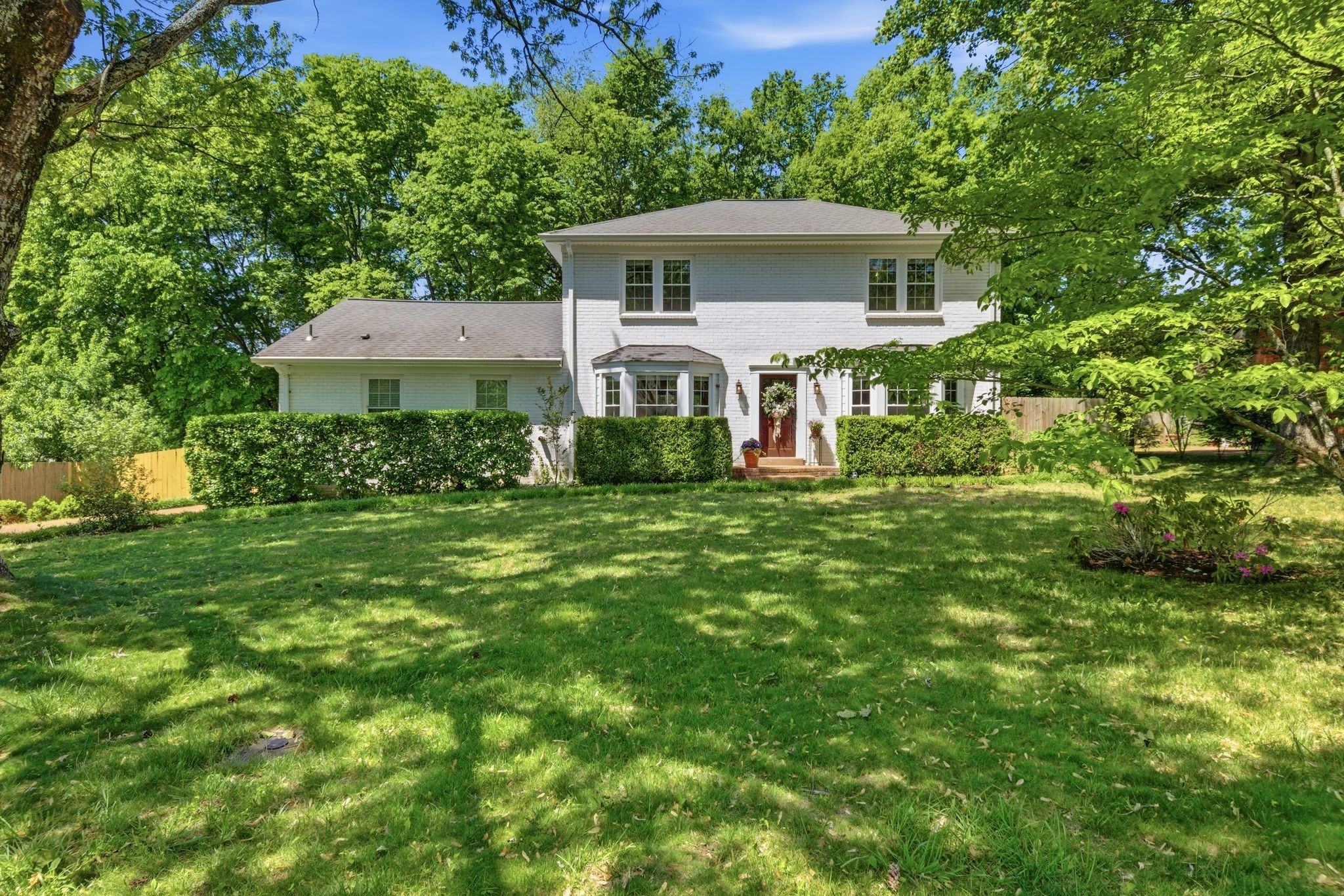 216 Pebble Glen Dr