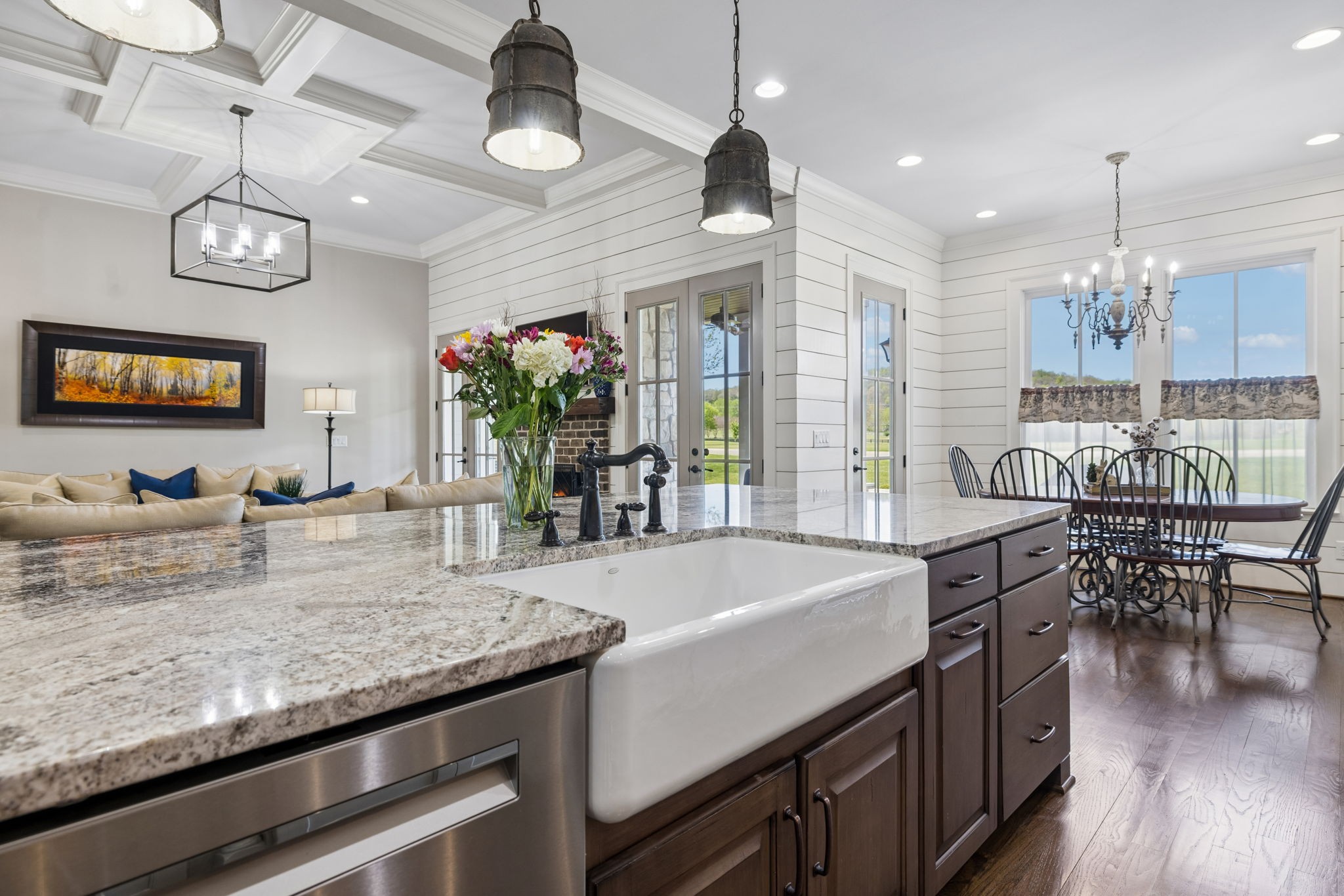 6033 Native Pony Trl