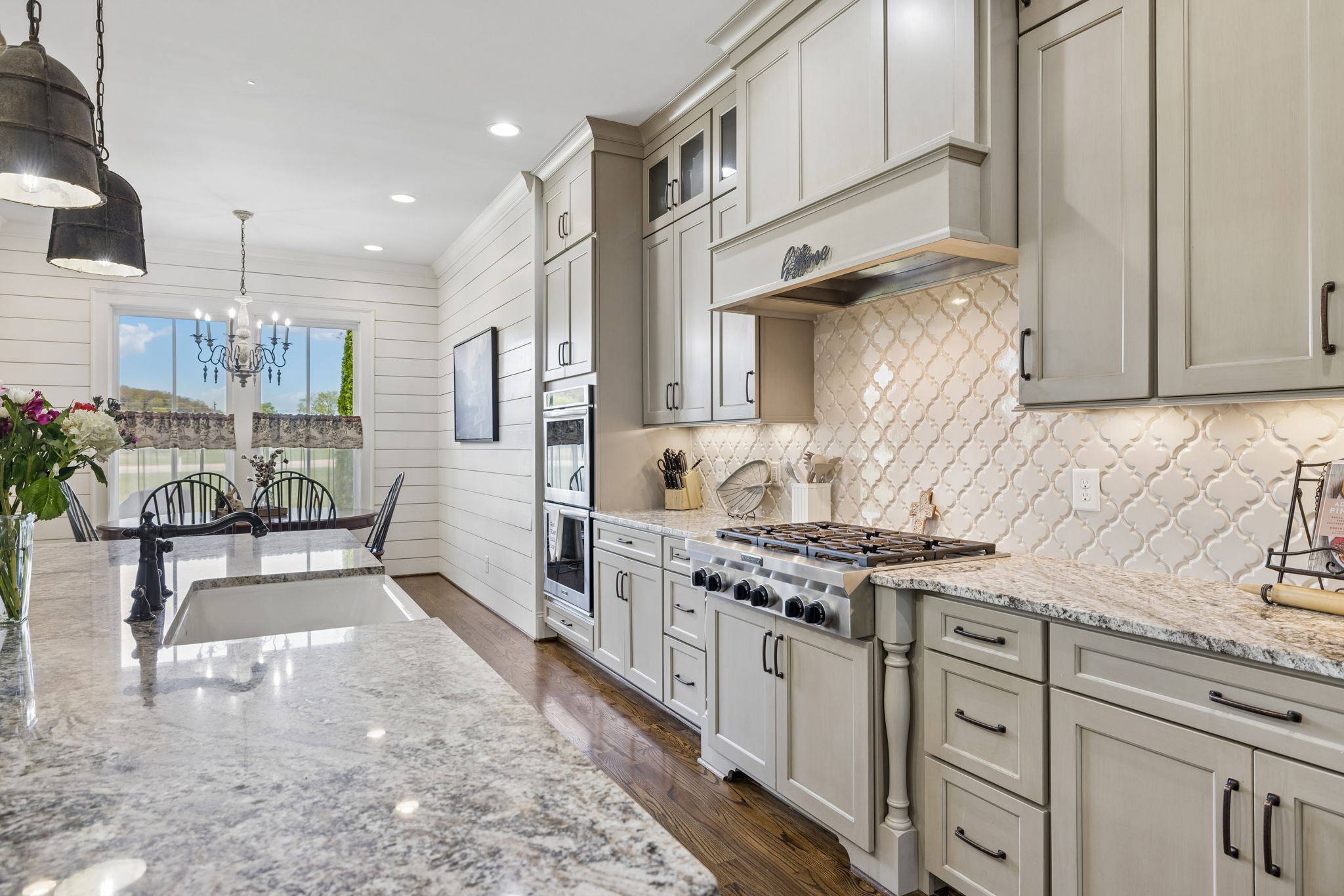 6033 Native Pony Trl