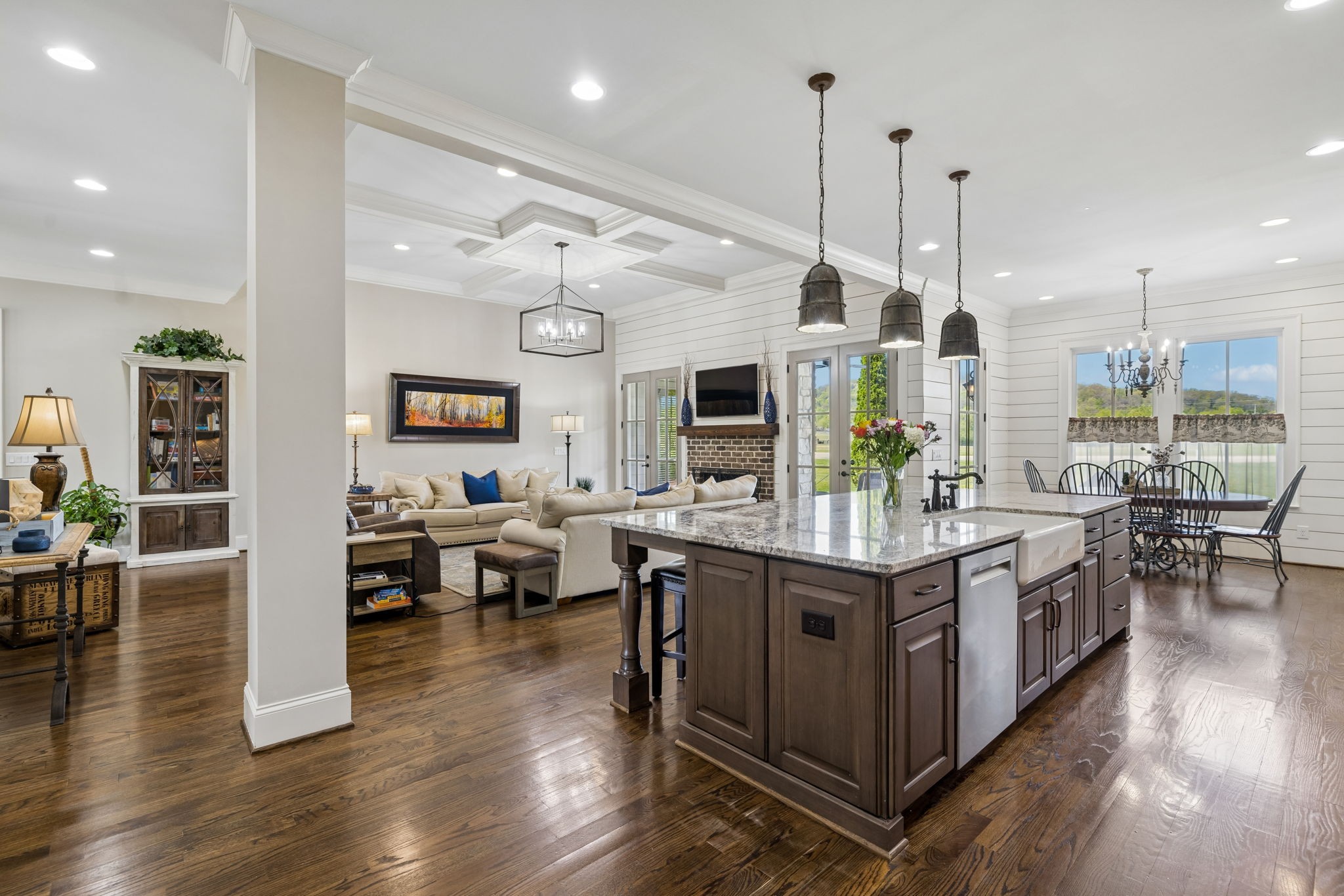 6033 Native Pony Trl