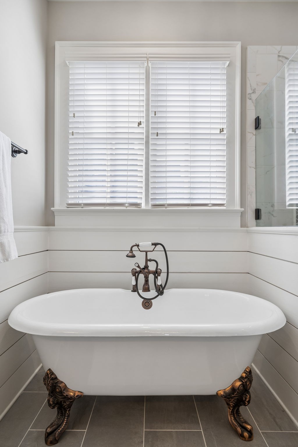 6033 Native Pony Trl