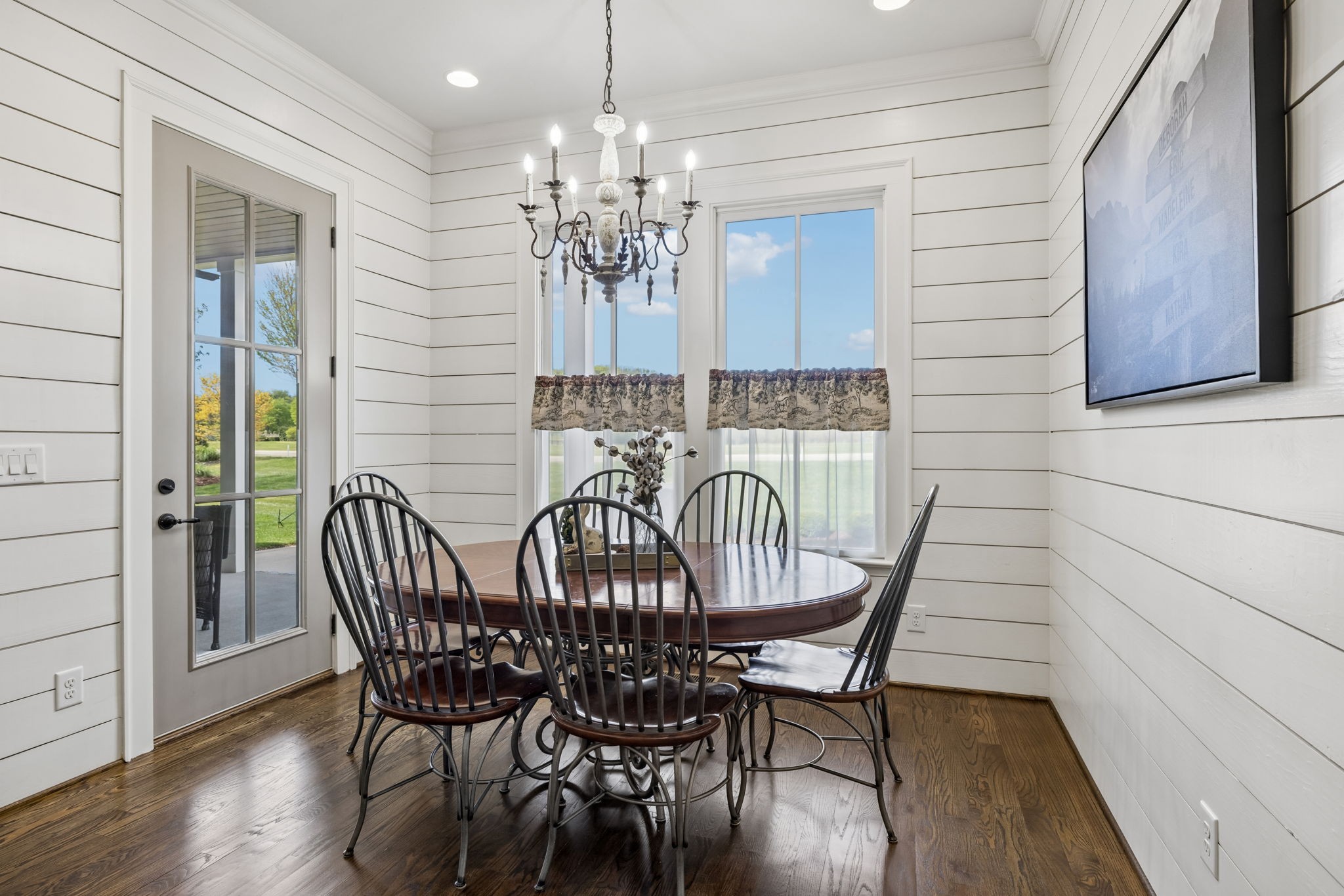 6033 Native Pony Trl