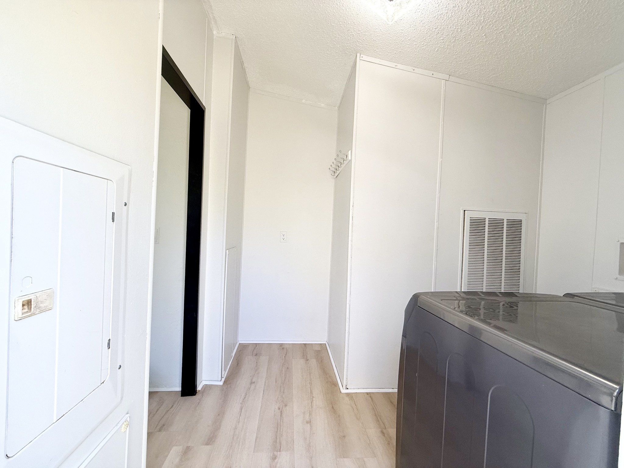 119 W Richview Rd