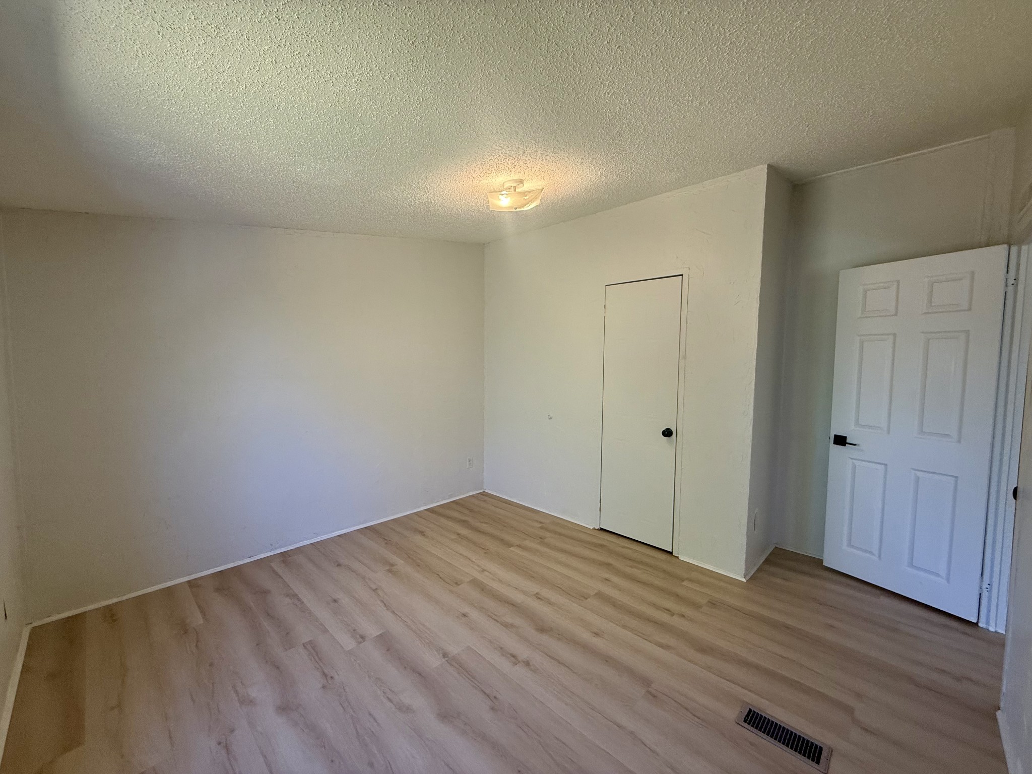 119 W Richview Rd