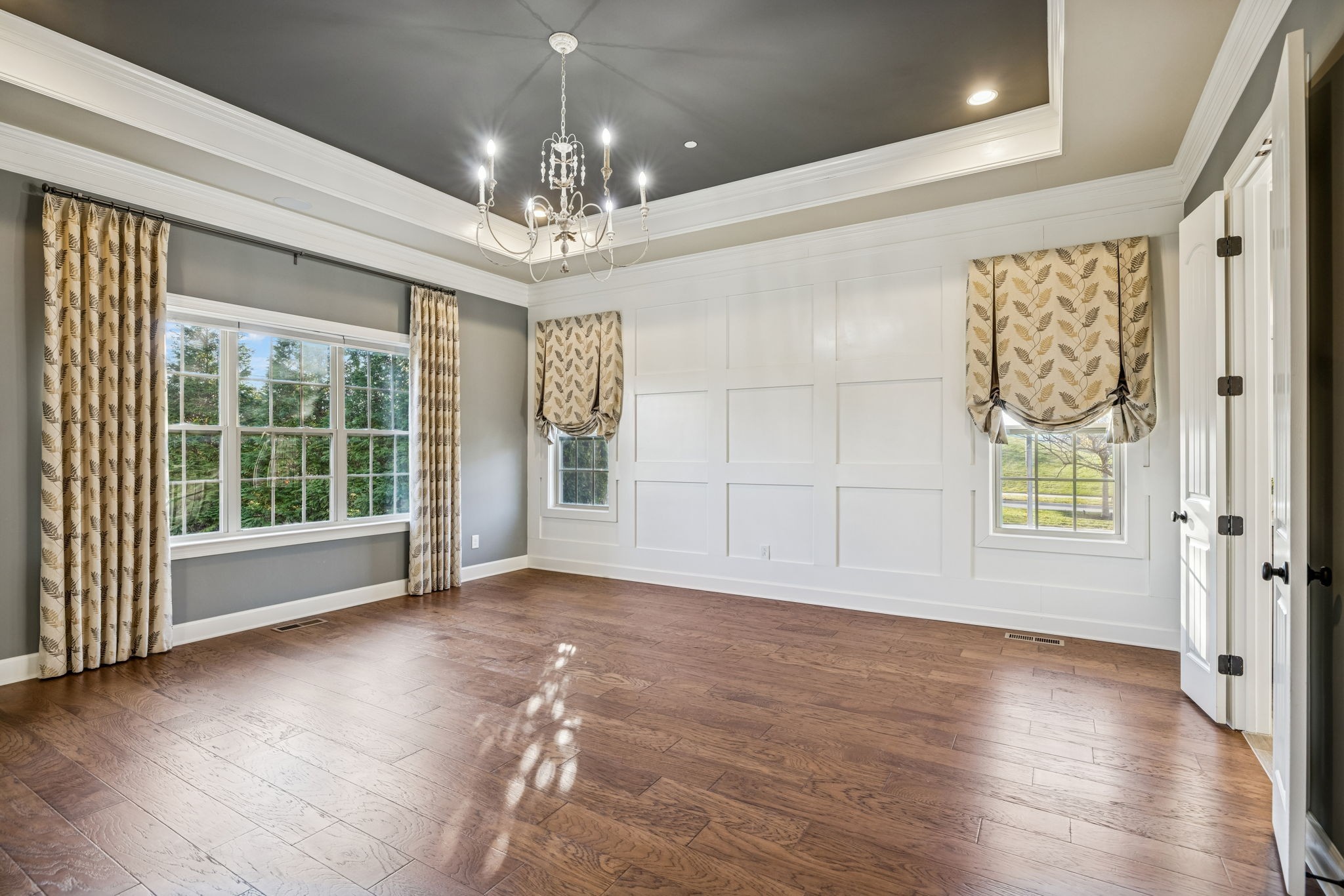 1001 Lawson Ln