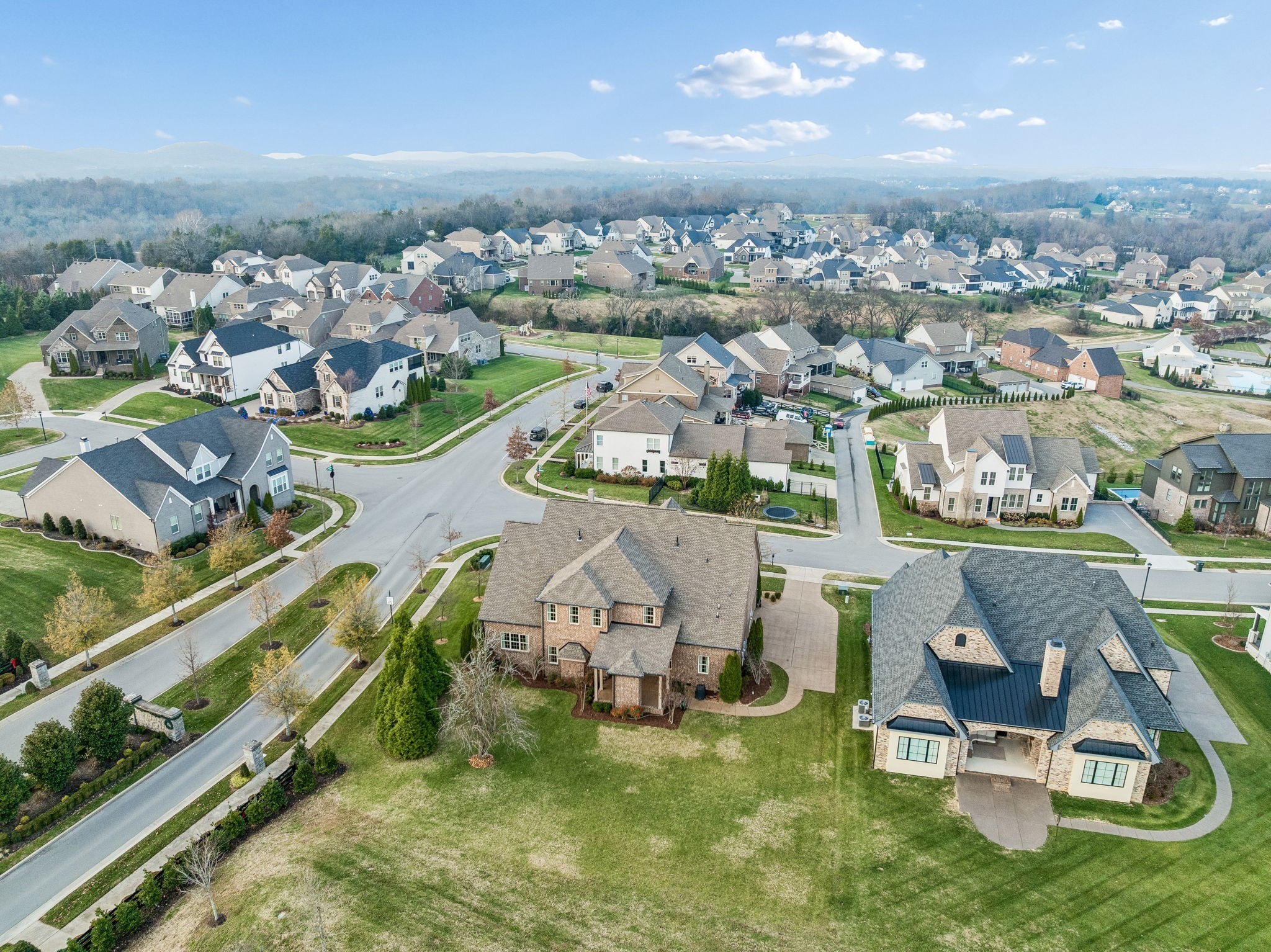 1001 Lawson Ln