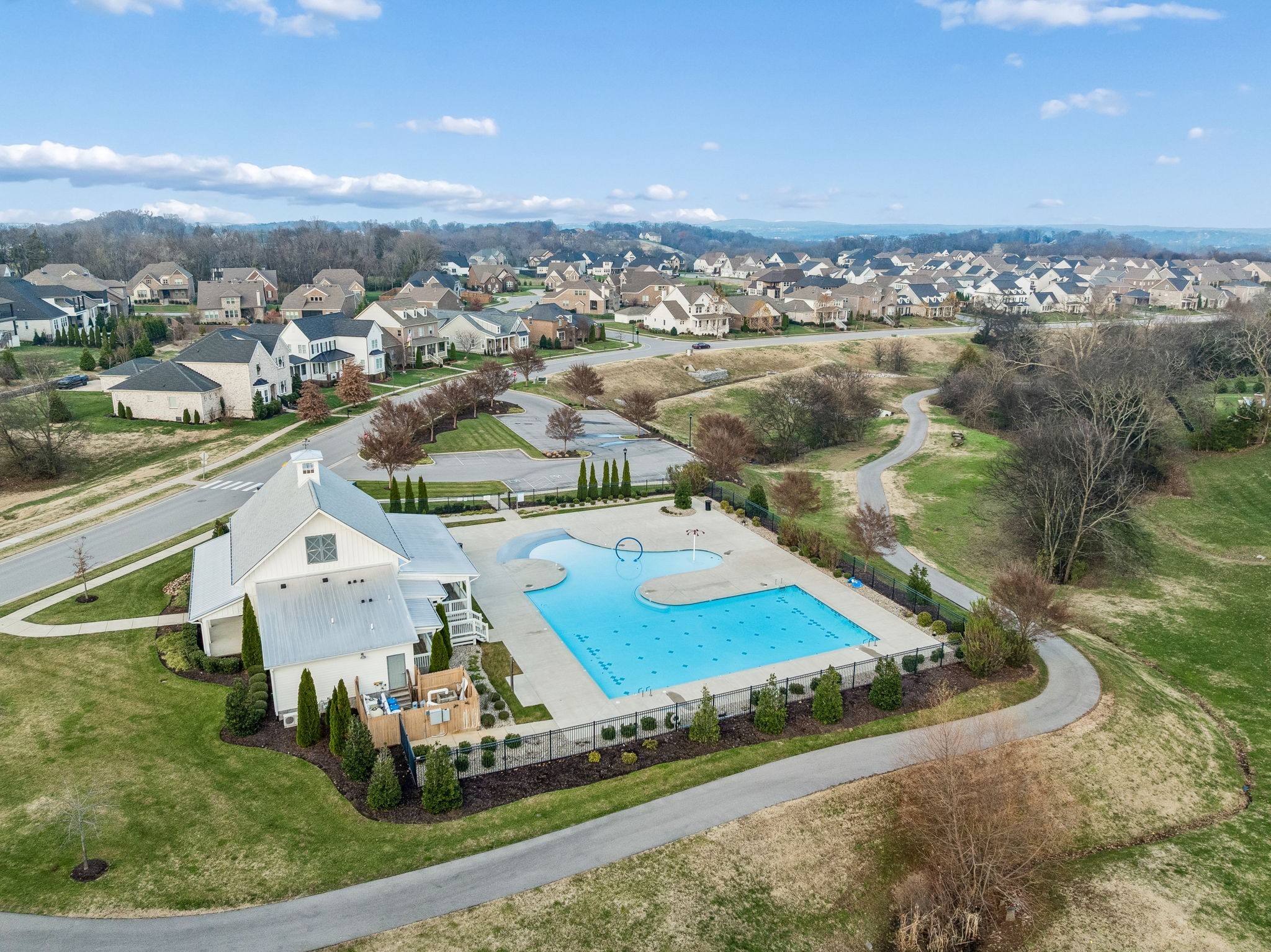 1001 Lawson Ln