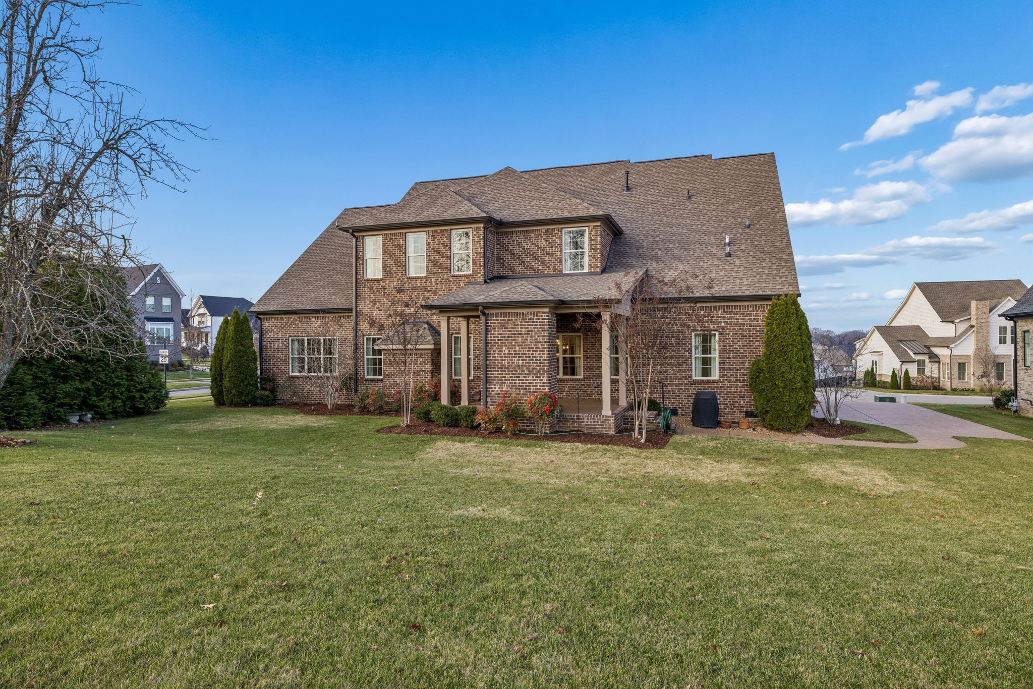 1001 Lawson Ln