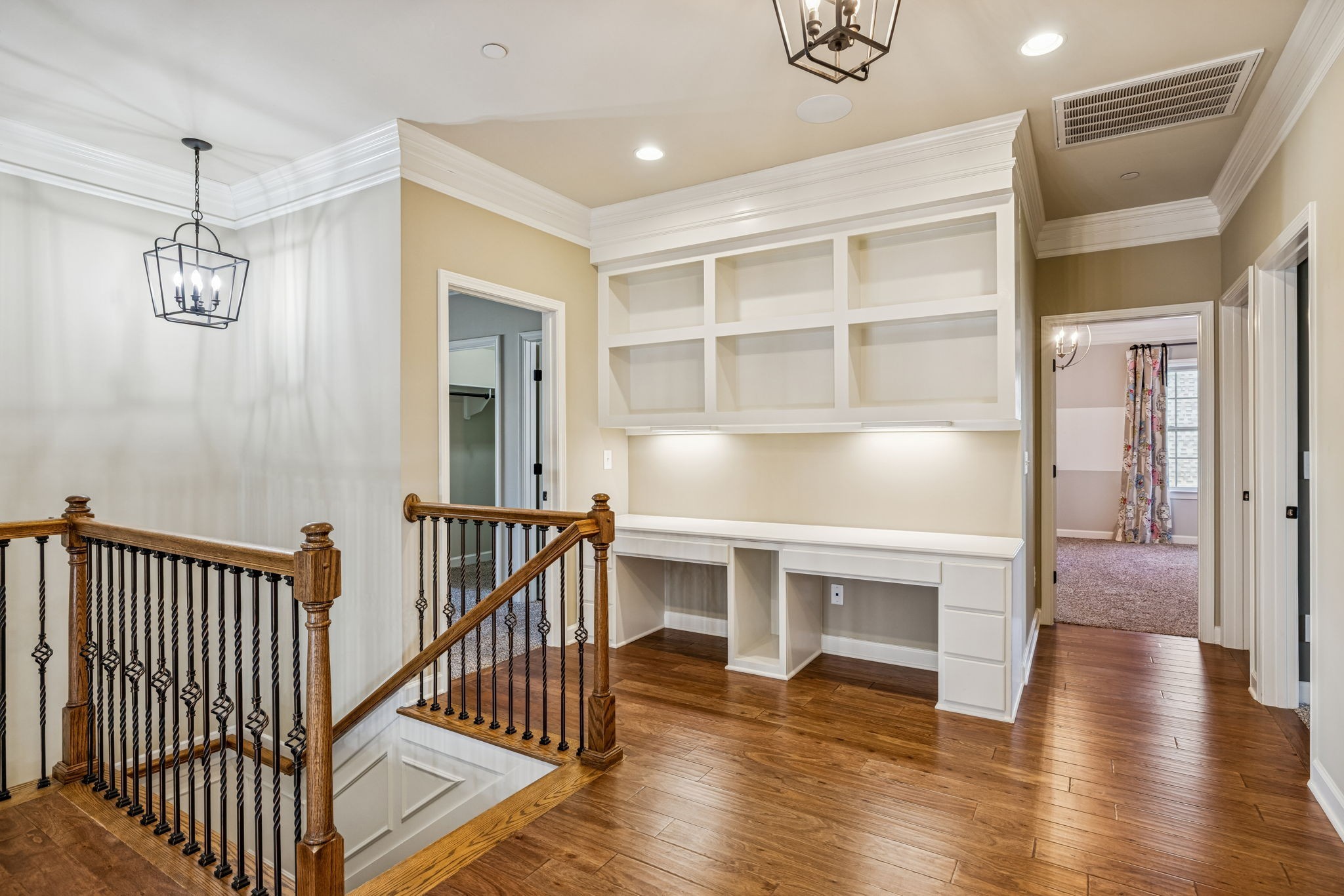 1001 Lawson Ln