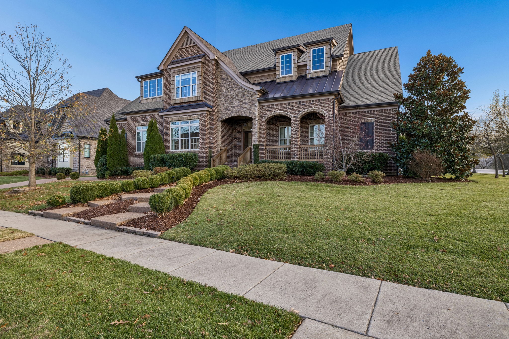 1001 Lawson Ln