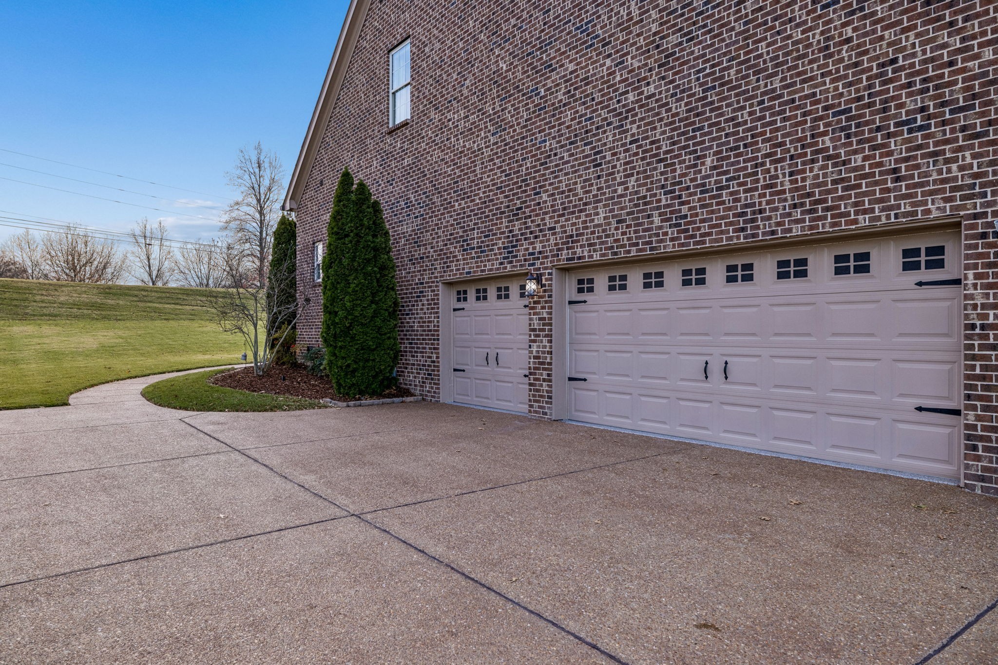 1001 Lawson Ln