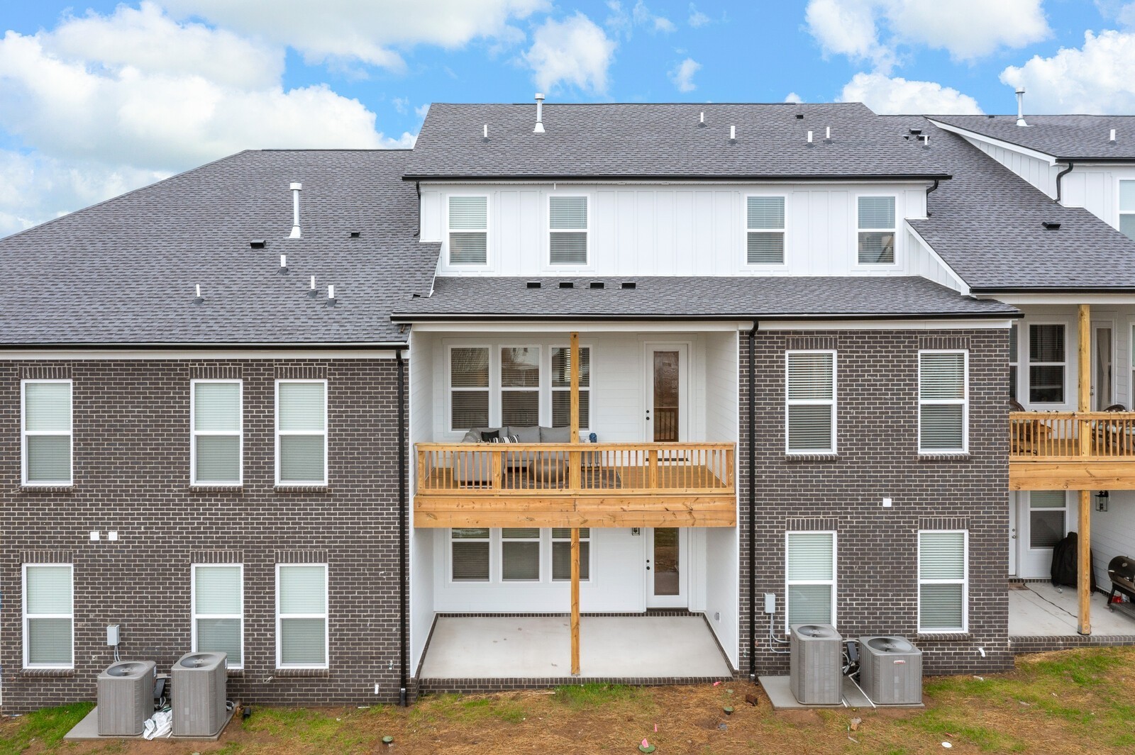 460 Buckwood Avenue, W