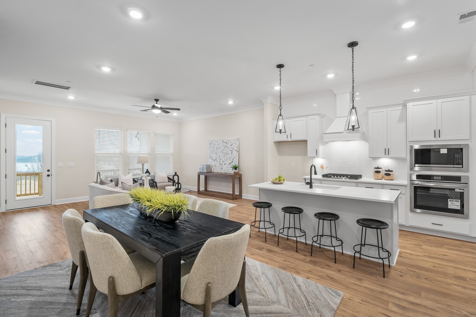 460 Buckwood Avenue, W