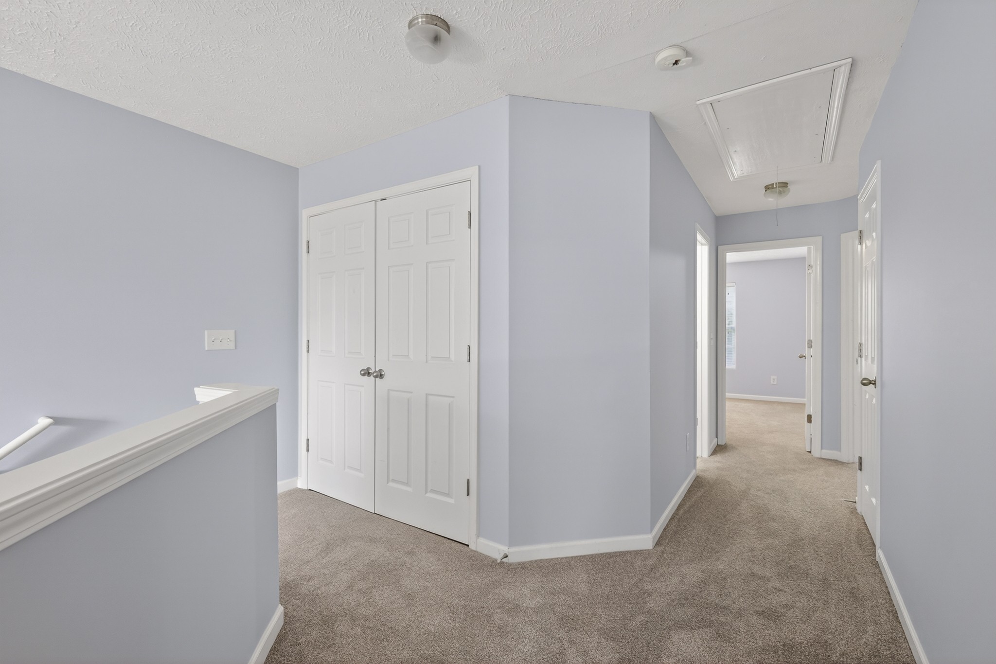 8302 Oak Knoll Dr
