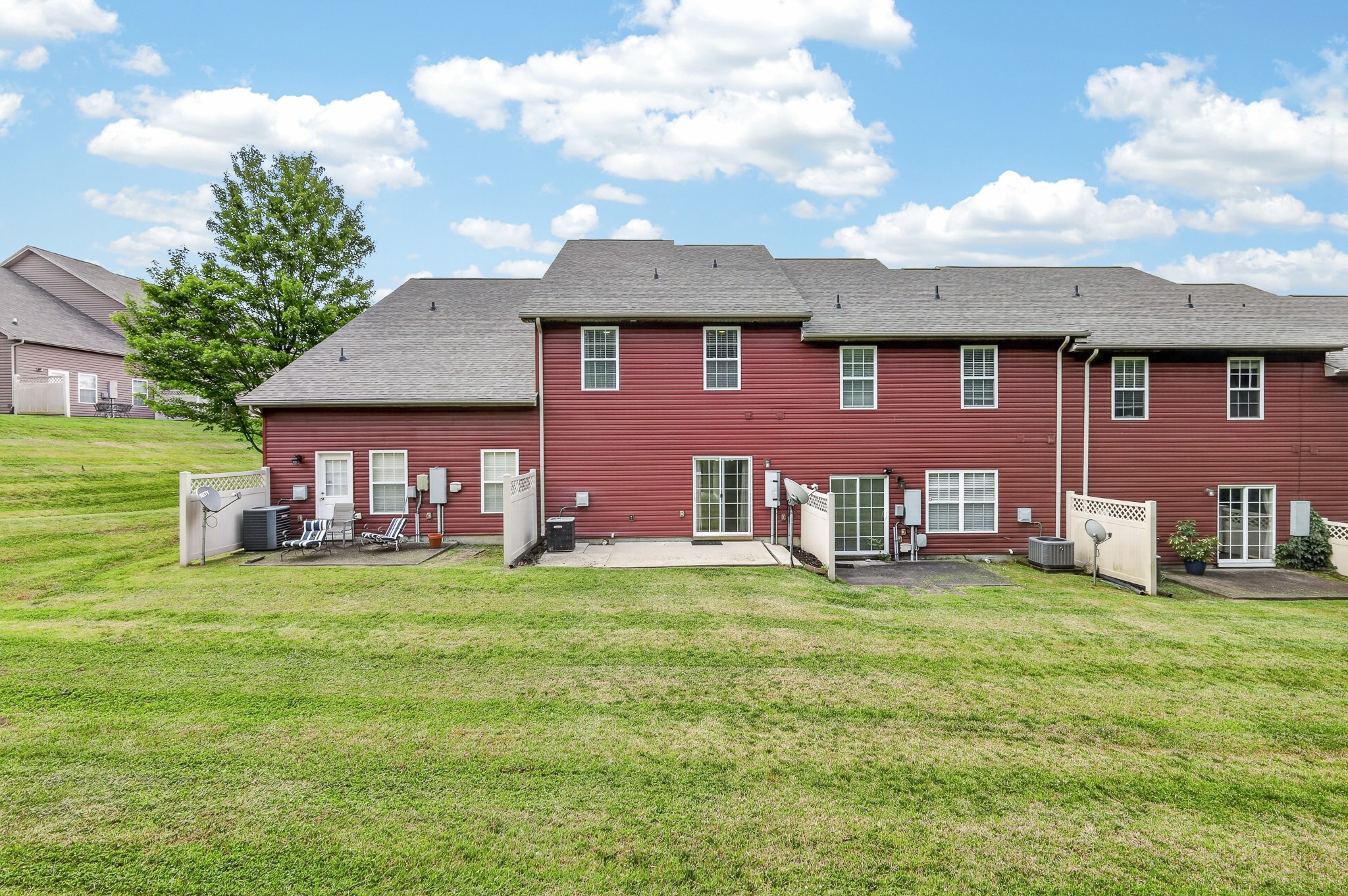 8302 Oak Knoll Dr