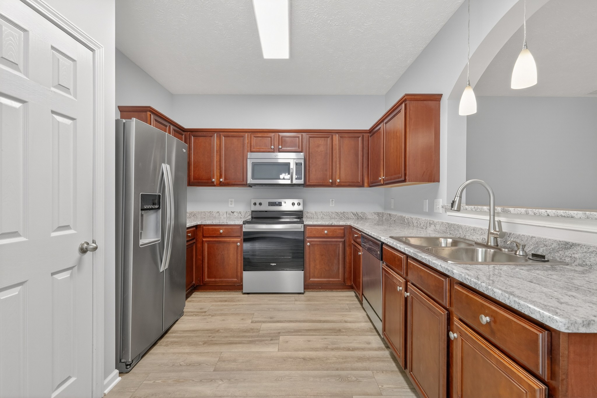 8302 Oak Knoll Dr