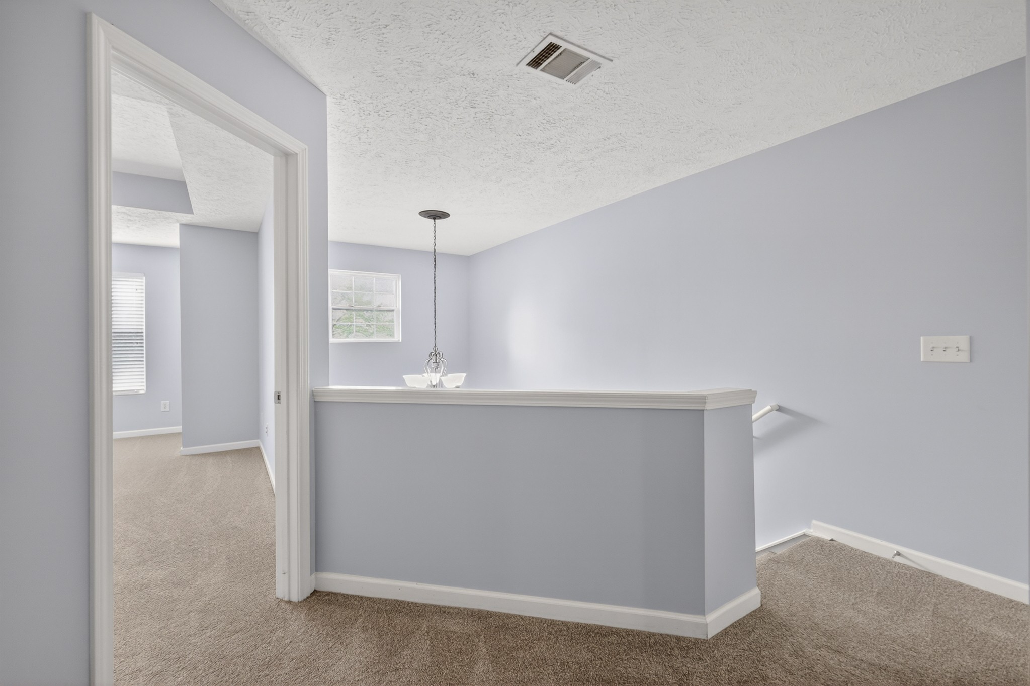 8302 Oak Knoll Dr