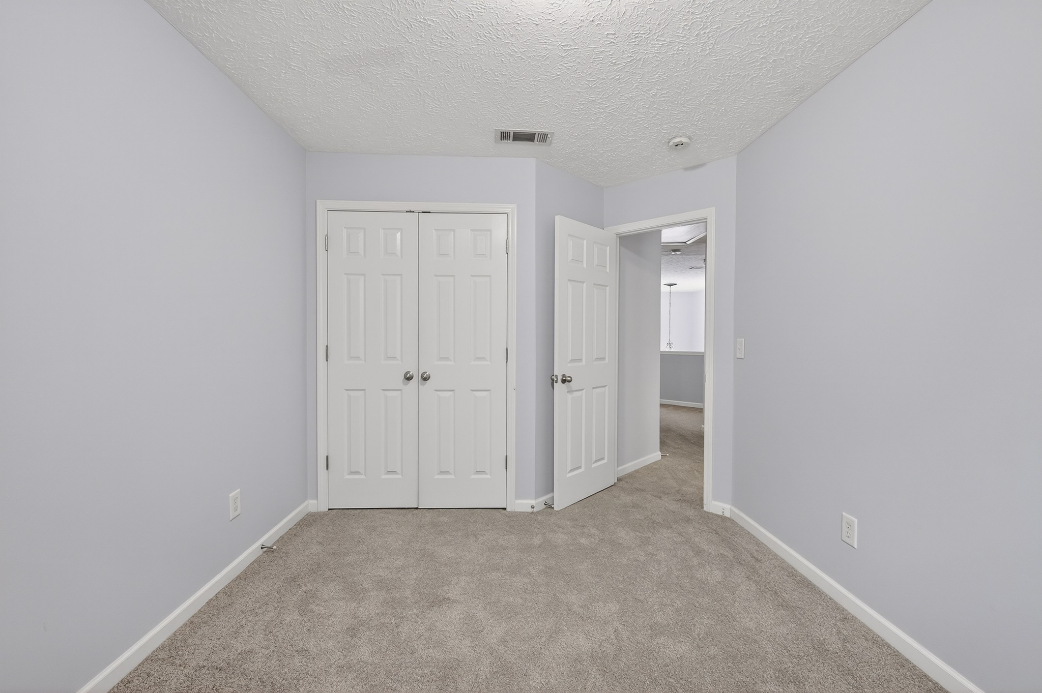 8302 Oak Knoll Dr