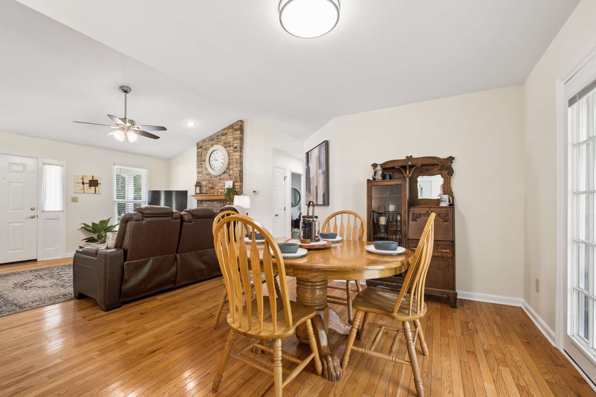 504 Riverview Dr