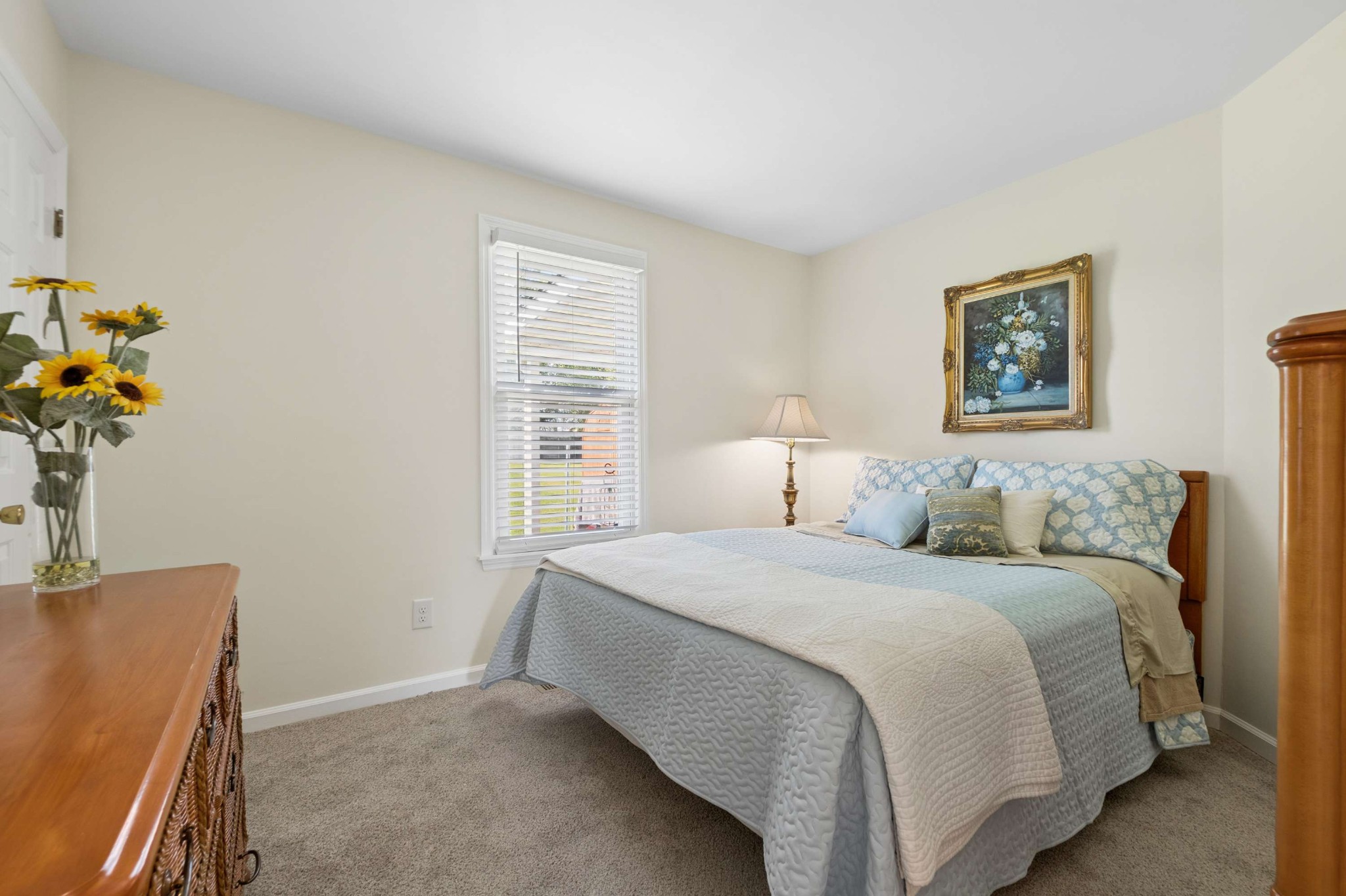 504 Riverview Dr