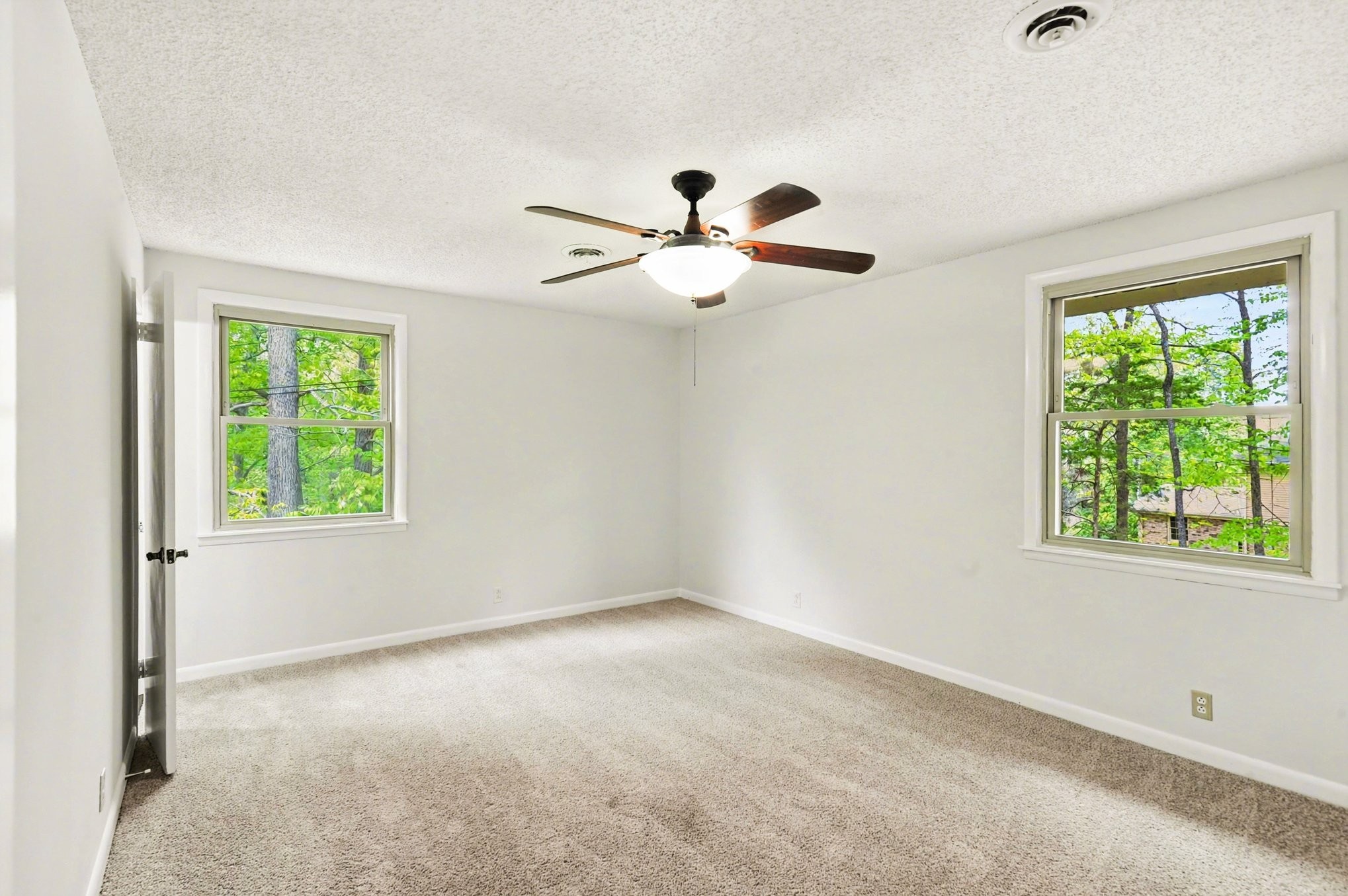 502 Maplewood Dr