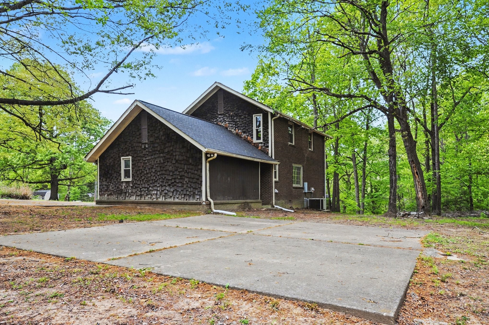 502 Maplewood Dr