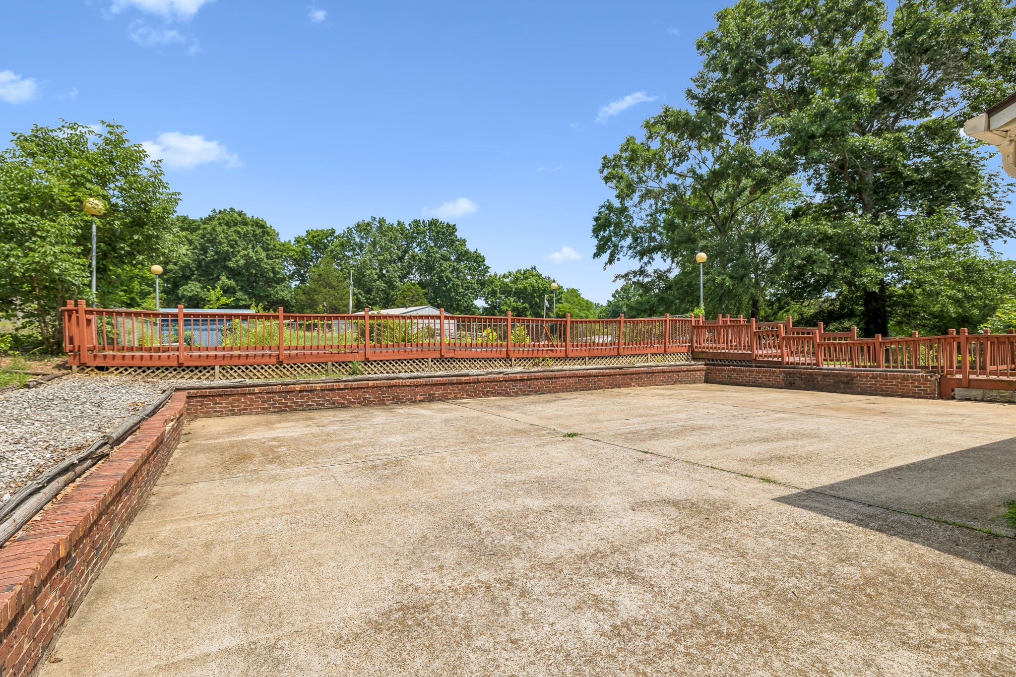 1533 Iron Bridge Rd