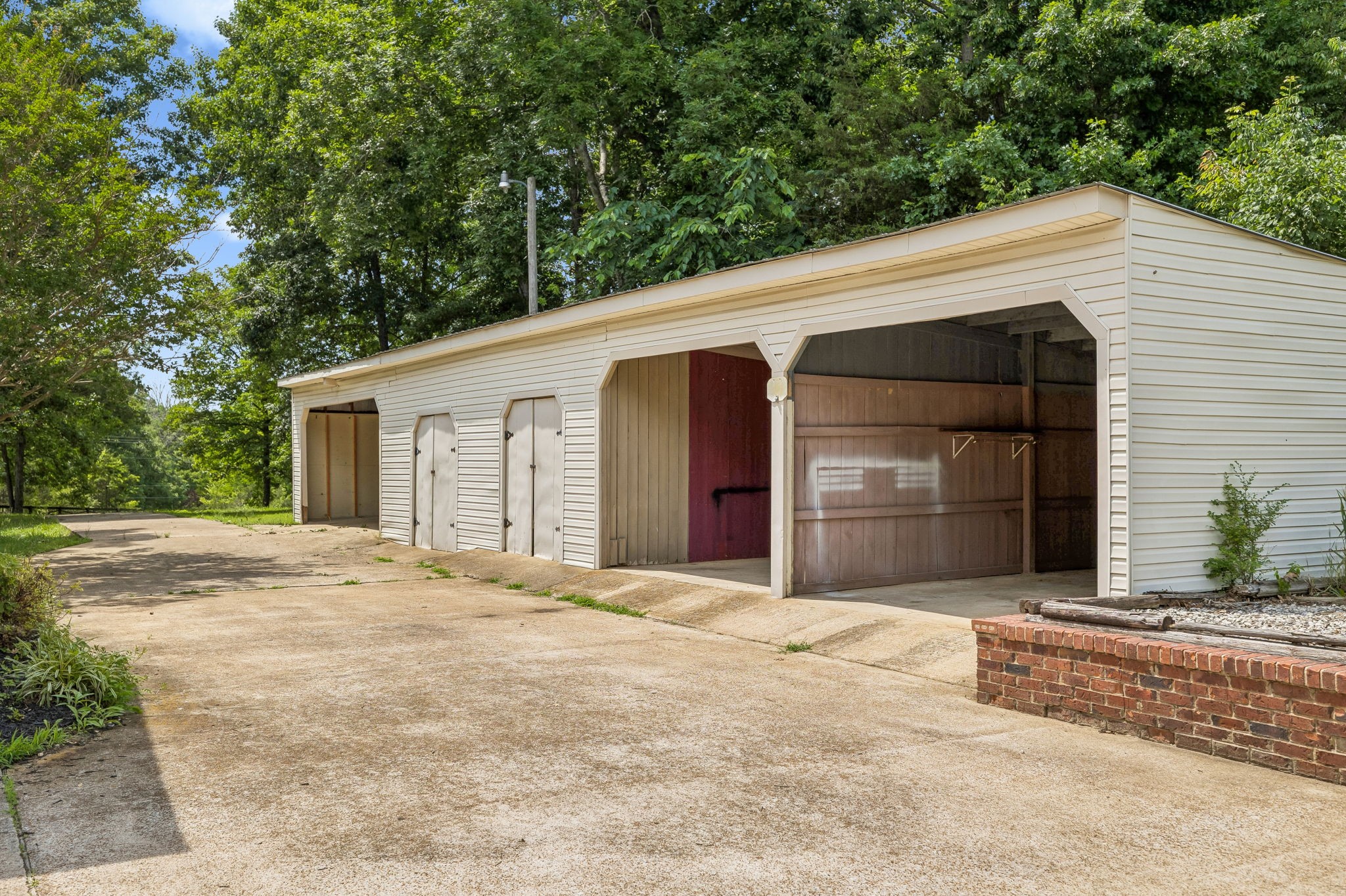 1533 Iron Bridge Rd