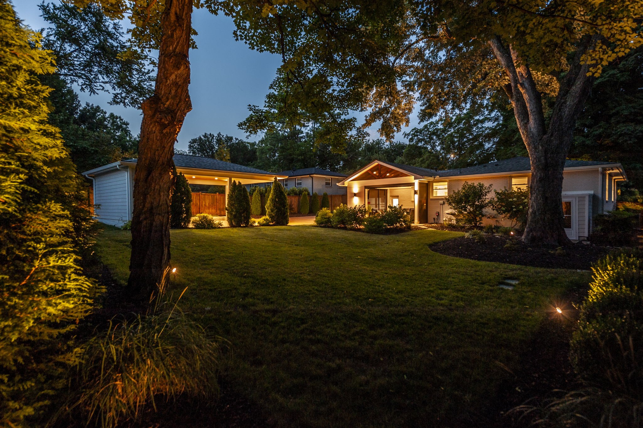 5007 Manuel Dr