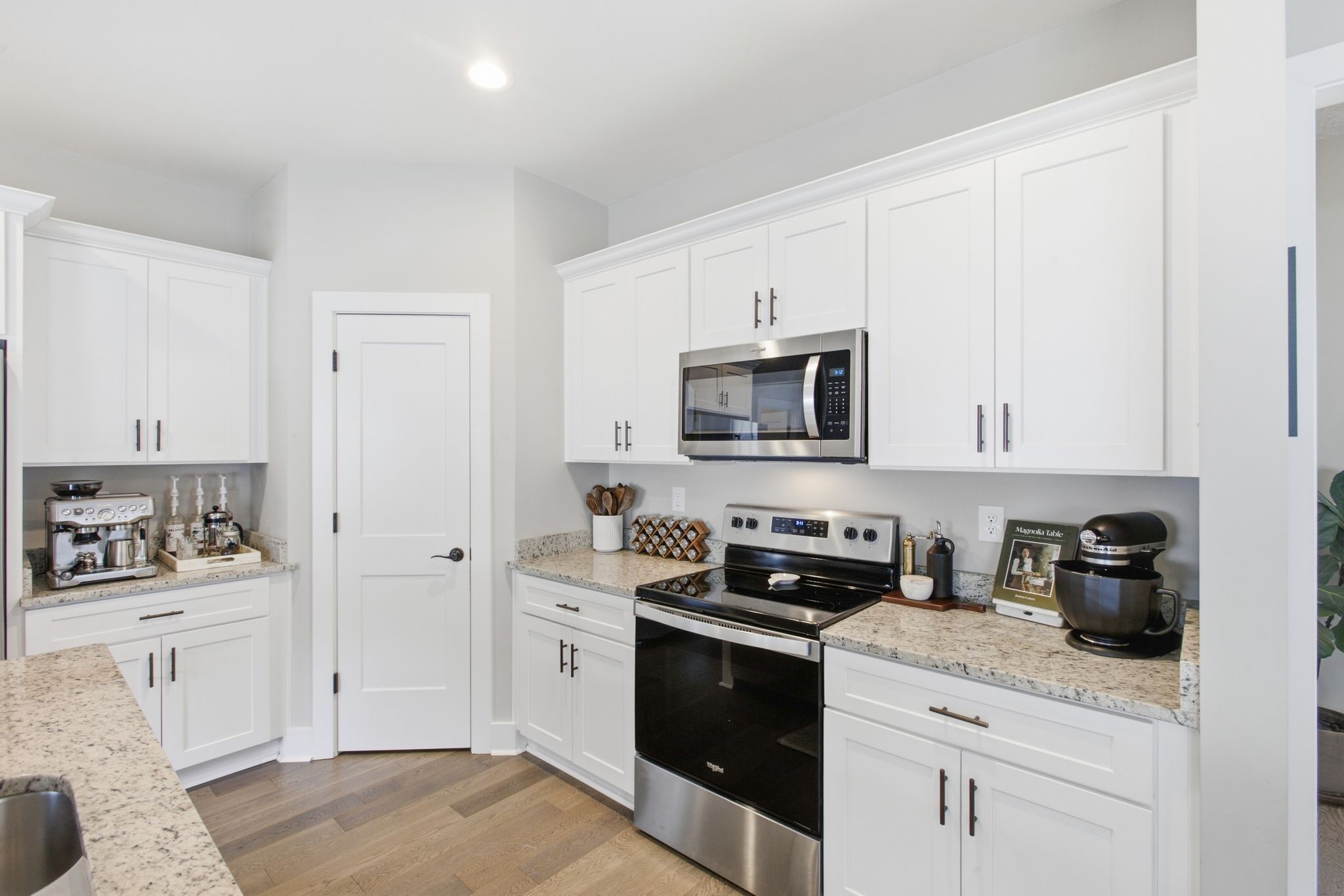 1005 Sycamore Rdg, E