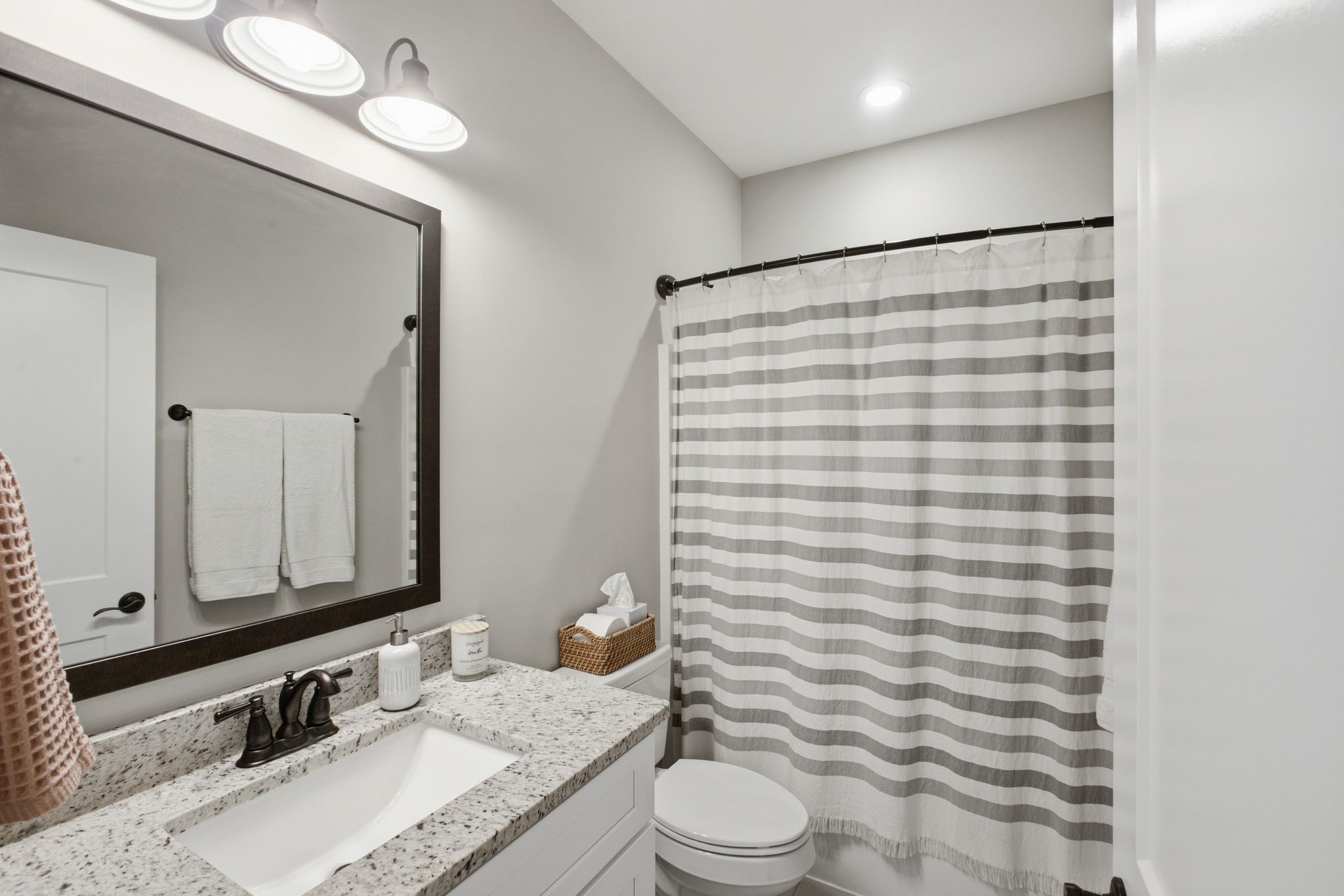1005 Sycamore Rdg, E