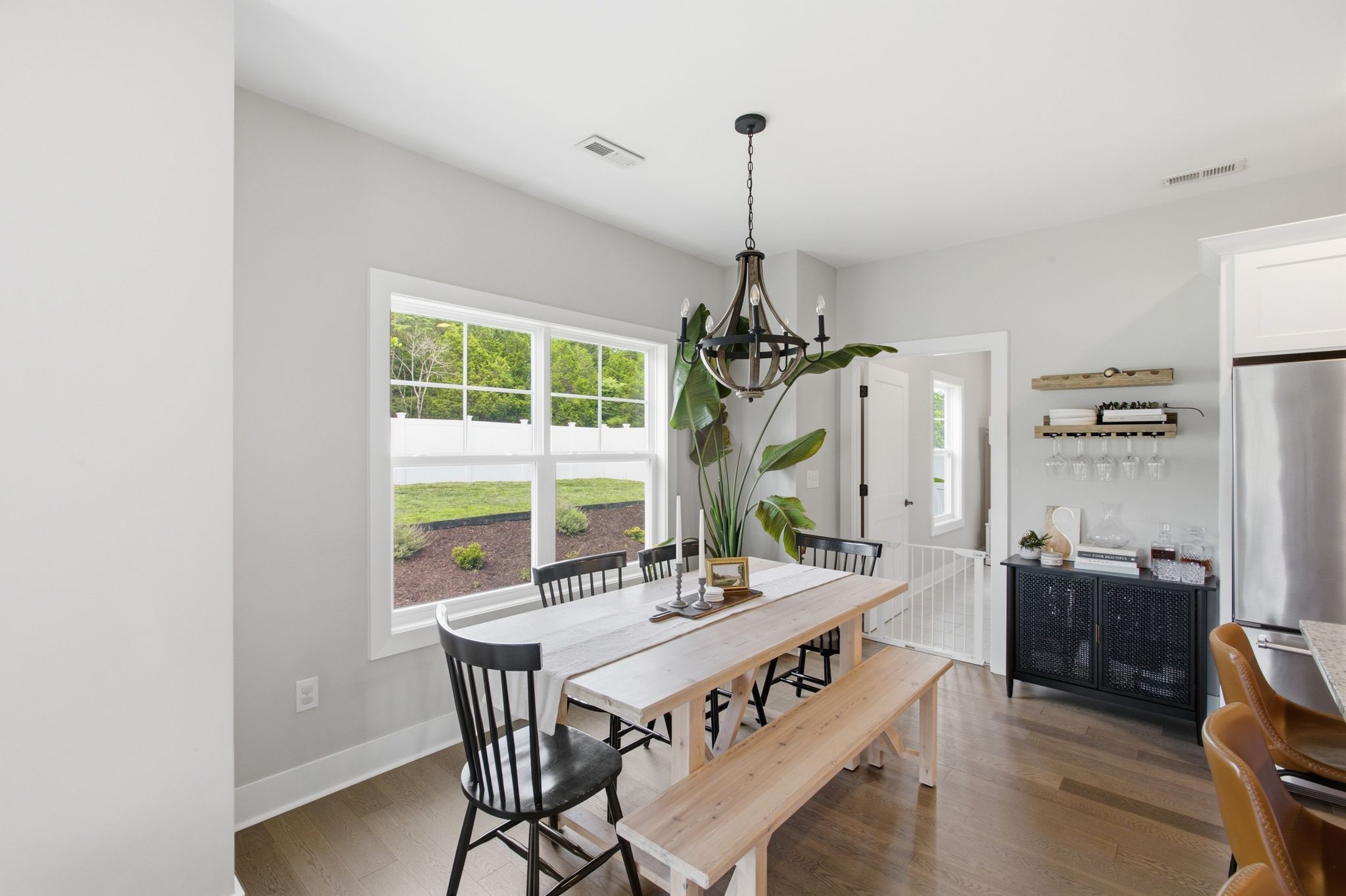 1005 Sycamore Rdg, E