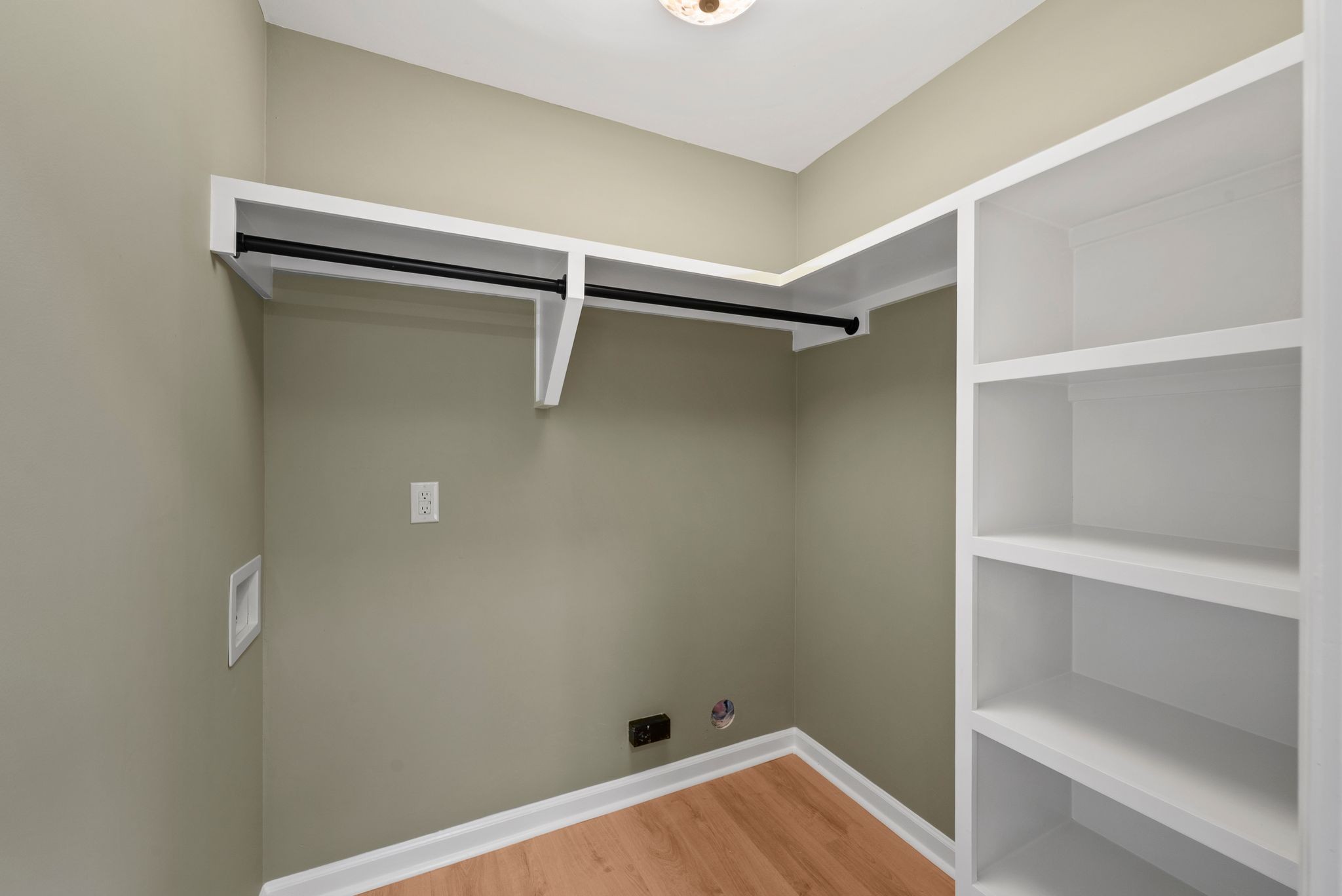 1132 Peter Pond Rd