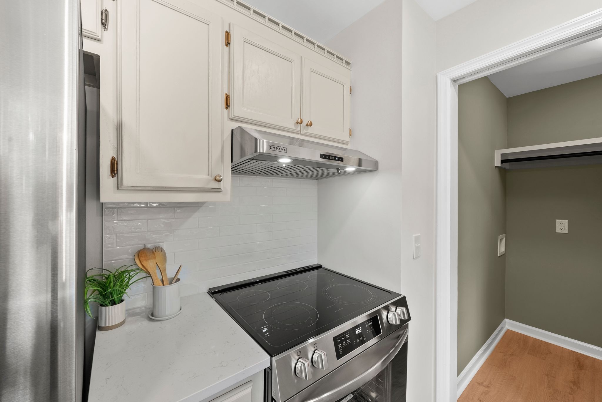1132 Peter Pond Rd