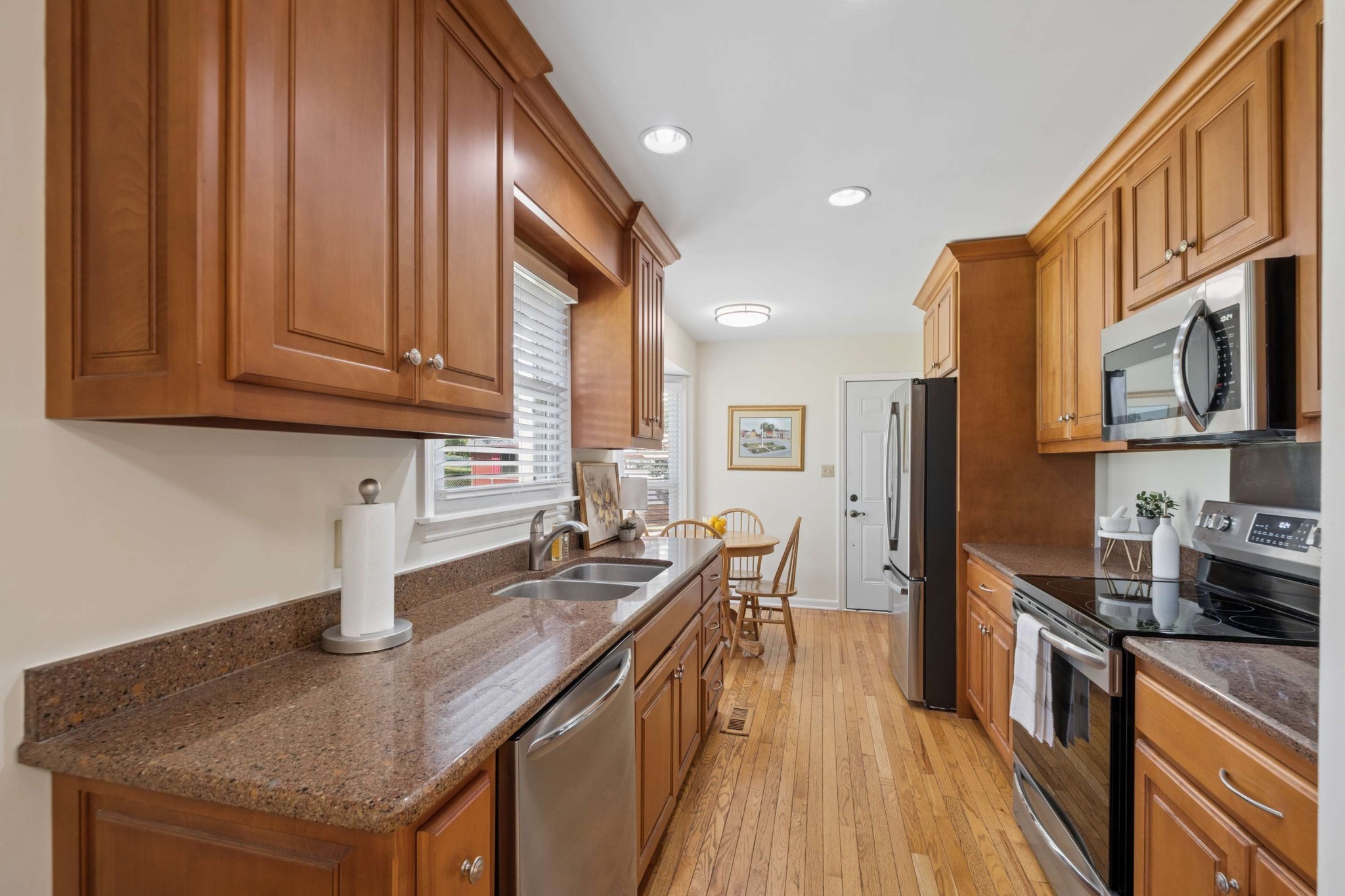 504 Riverview Dr