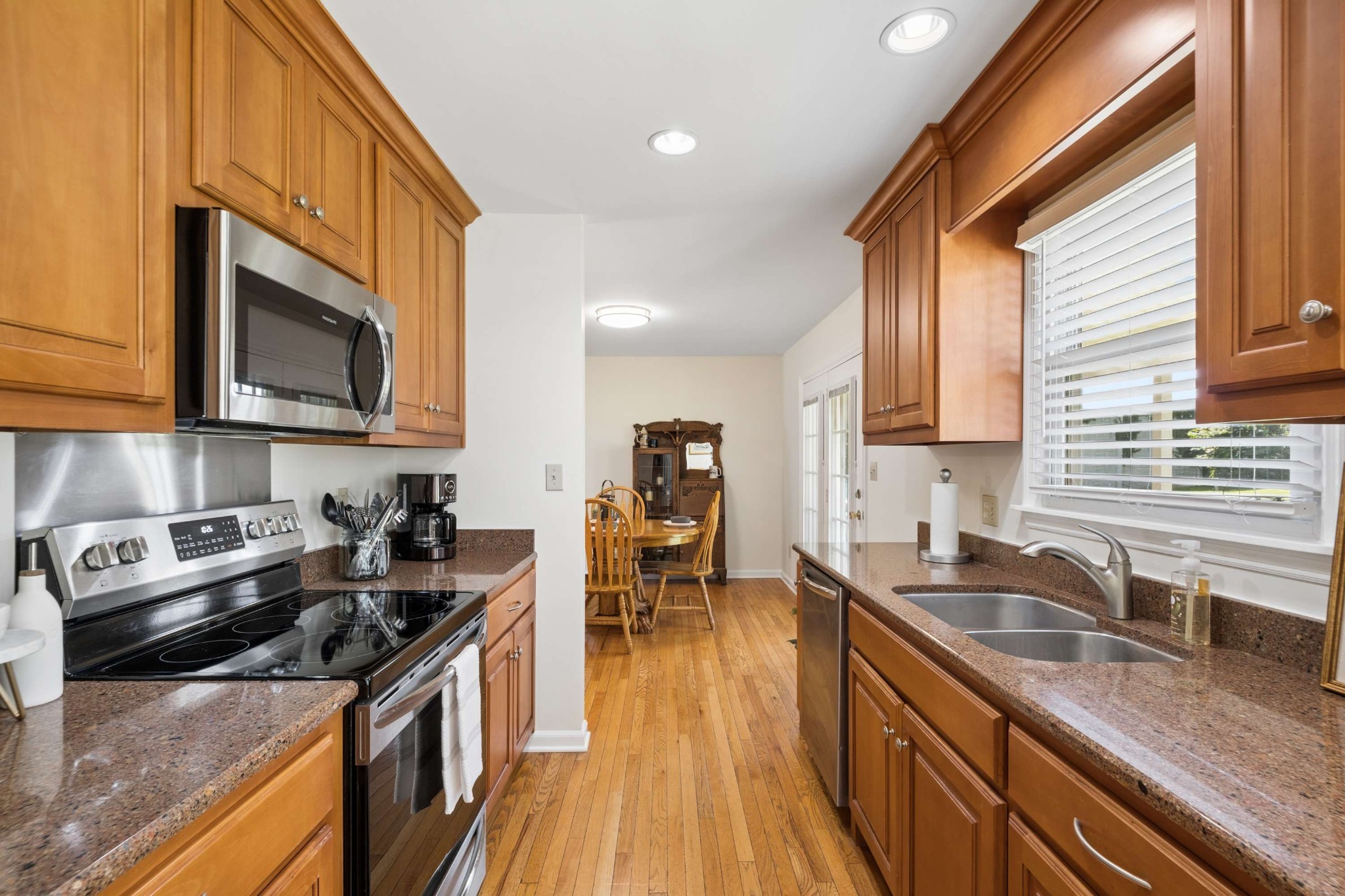504 Riverview Dr