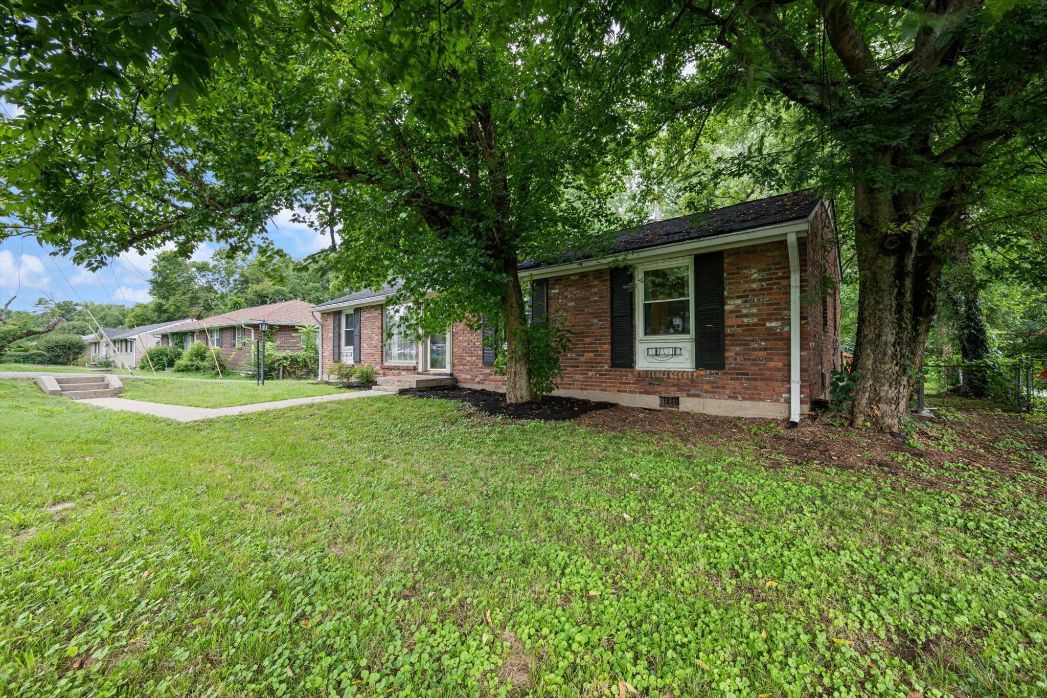 4981 Edmondson Pike